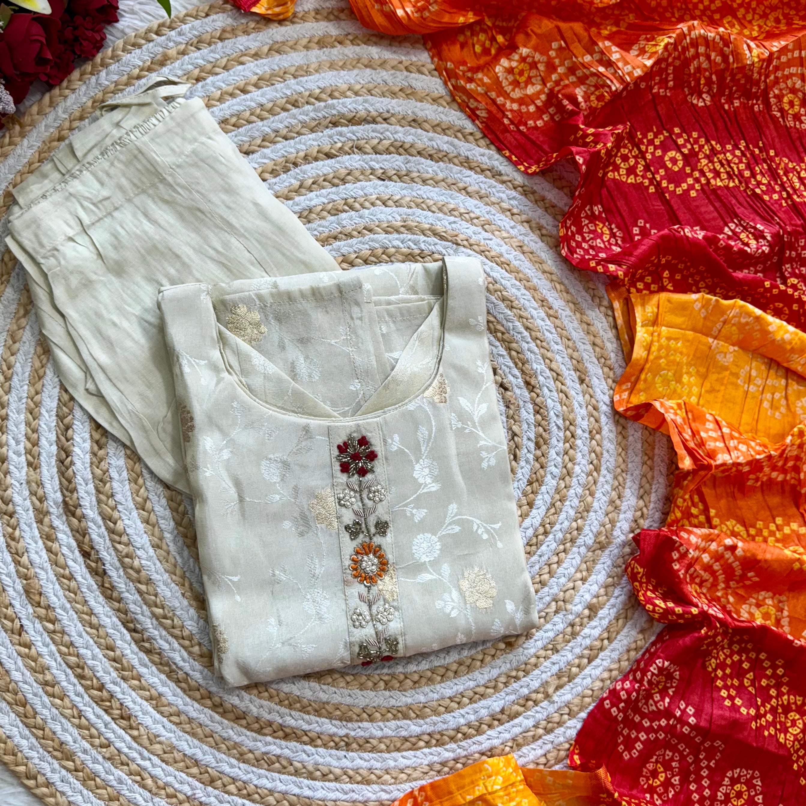 ‘’AARVI” Beautiful off white jacquard silk kurti bottom dupatta set 🛍️