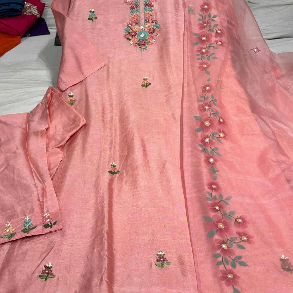 “Laya” Dola Silk Embroidered Suit Set with Printed Organza Dupatta