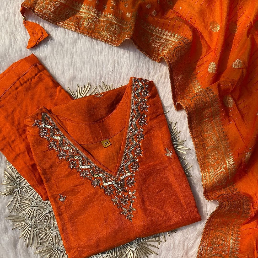 “Dilkash” A very beautiful orange v neck handwork set🛍️