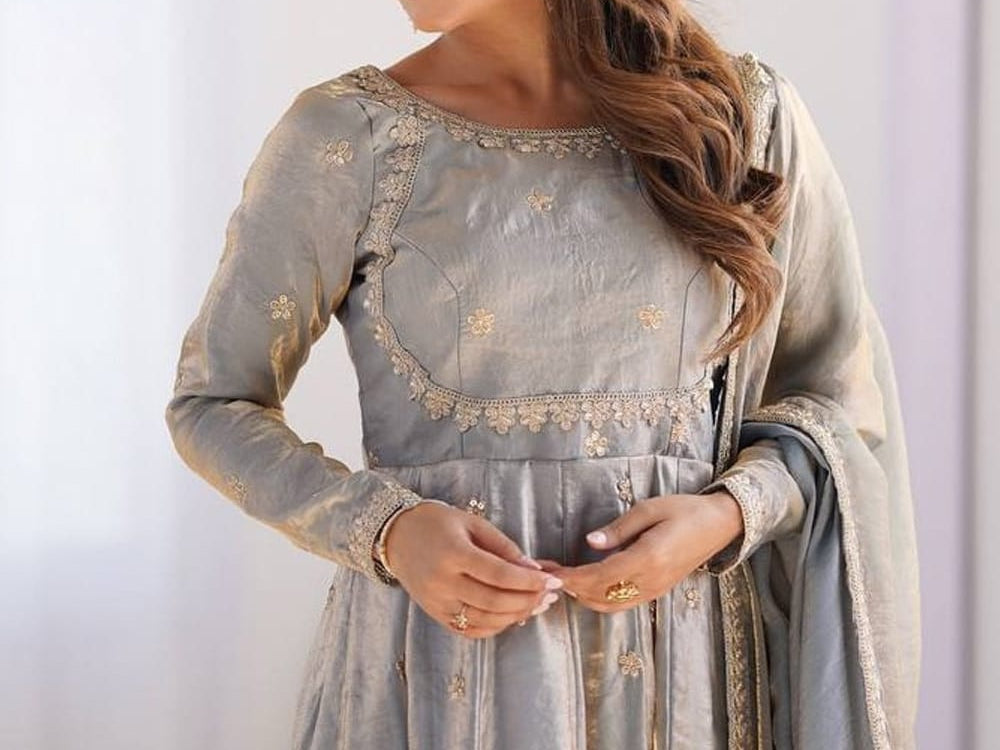 How to Style Anarkali Suits for Weddings &amp; Parties