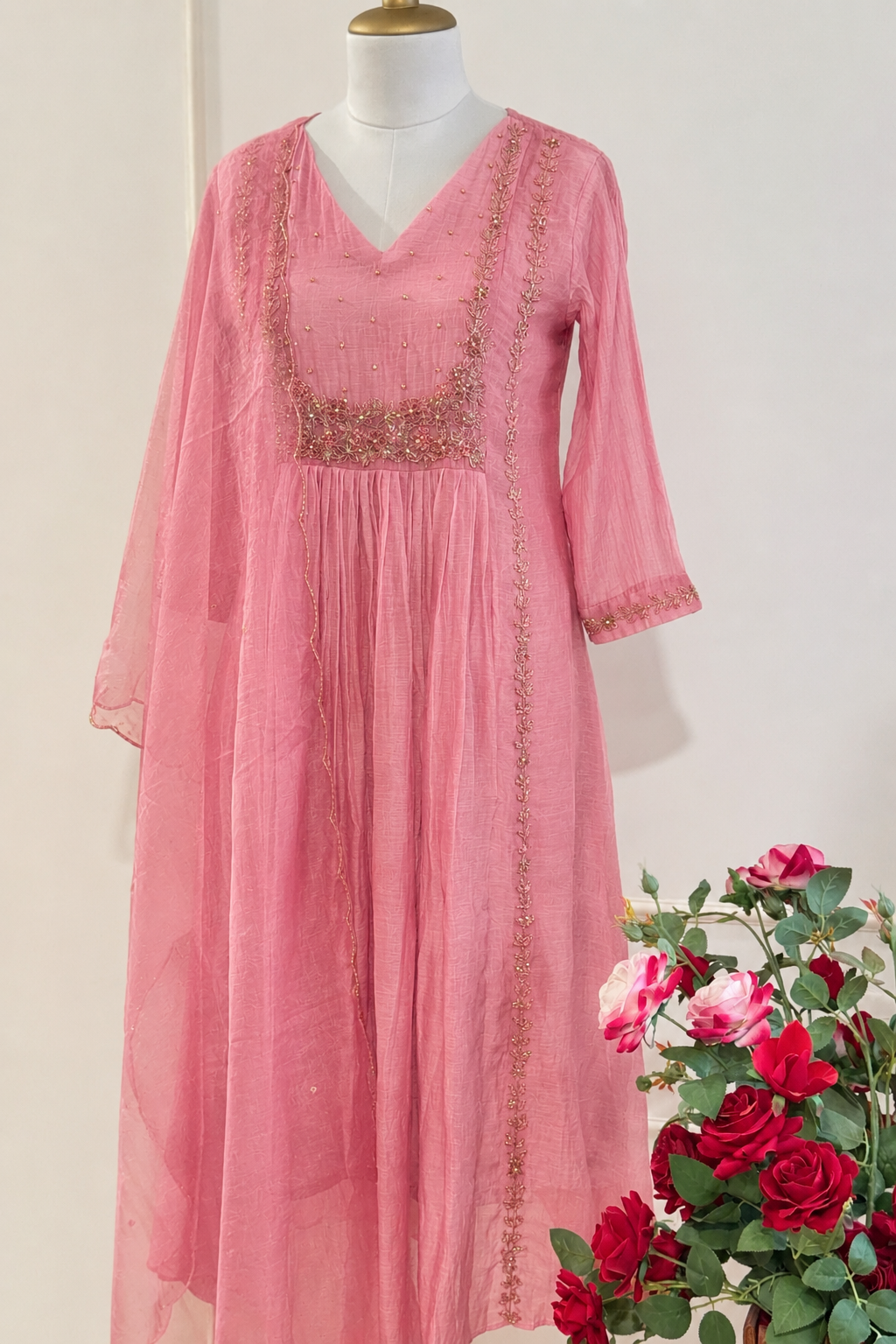 “Ayza”  Premium Blush Rose Pink  Mul Chanderi A Line Suit set 🛍️