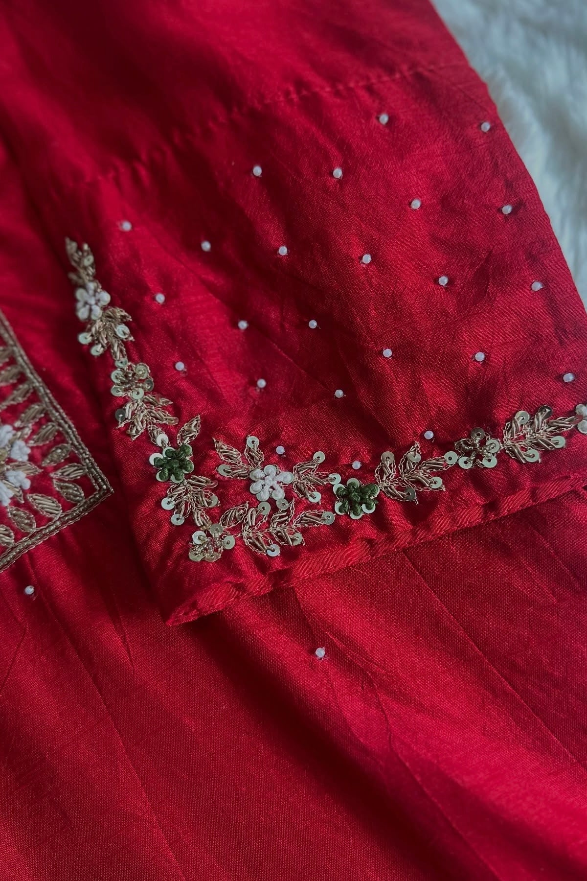 “ALKA” A very beautiful Red piece with zardozi & zari handwork set