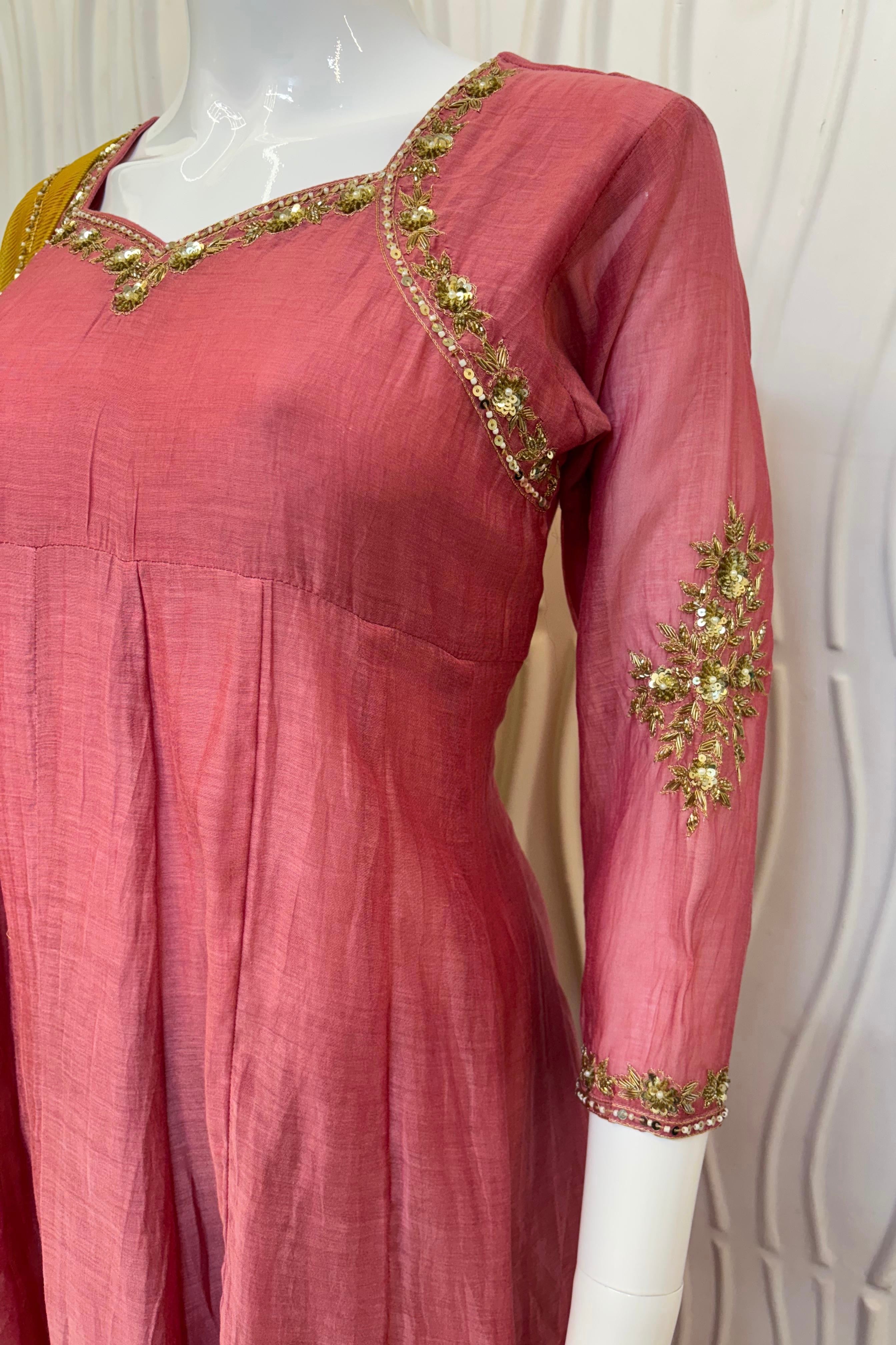 “Gulabo” Premium Rose Pink Mul Chanderi A-Line Suit 💕