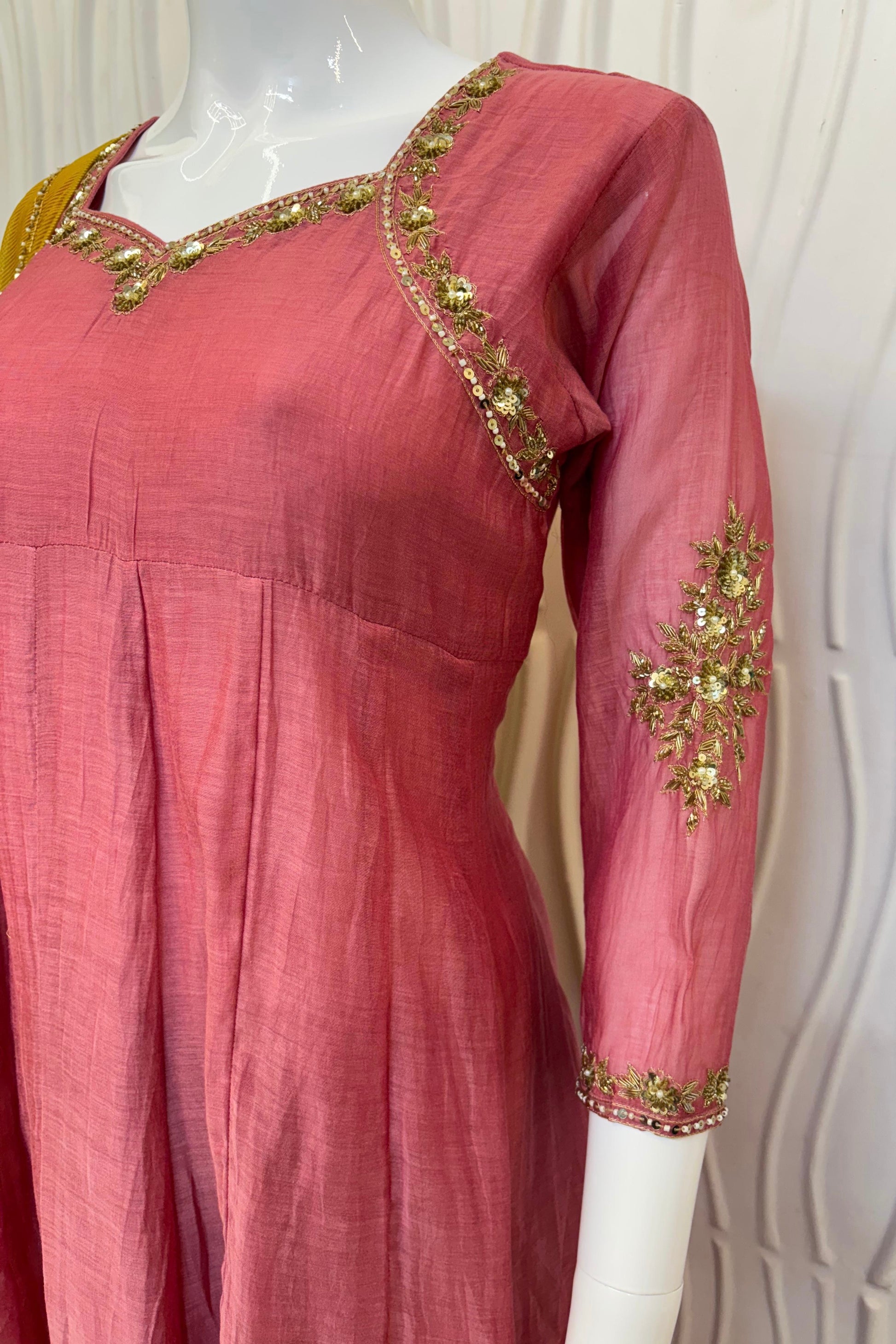 “Gulabo” Premium Rose Pink Mul Chanderi A-Line Suit 💕