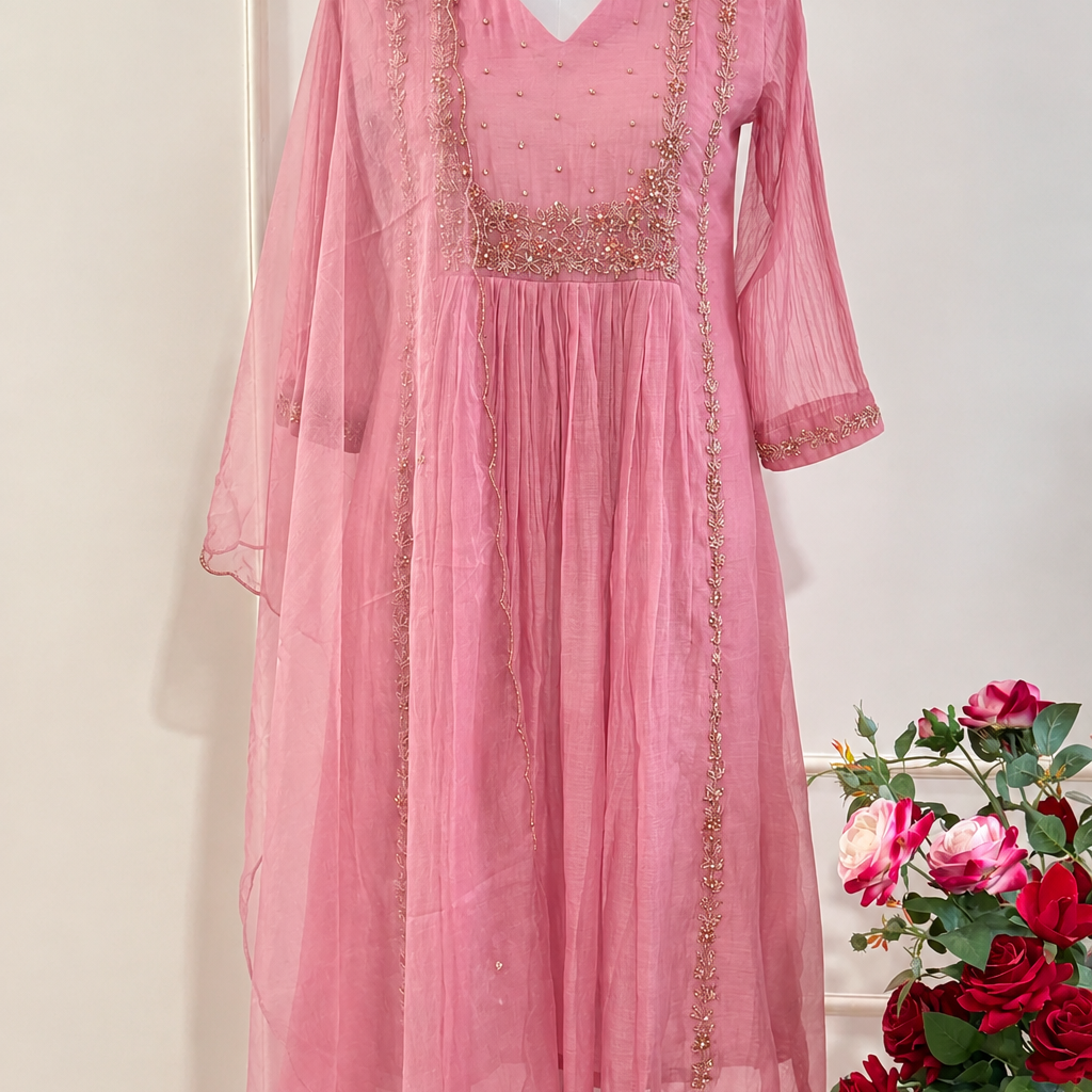“Ayza”  Premium Blush Rose Pink  Mul Chanderi A Line Suit set 🛍️