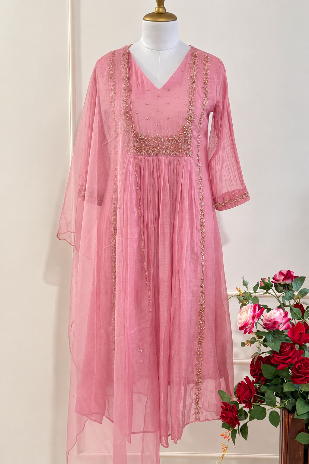 “Ayza”  Premium Blush Rose Pink  Mul Chanderi A Line Suit set 🛍️