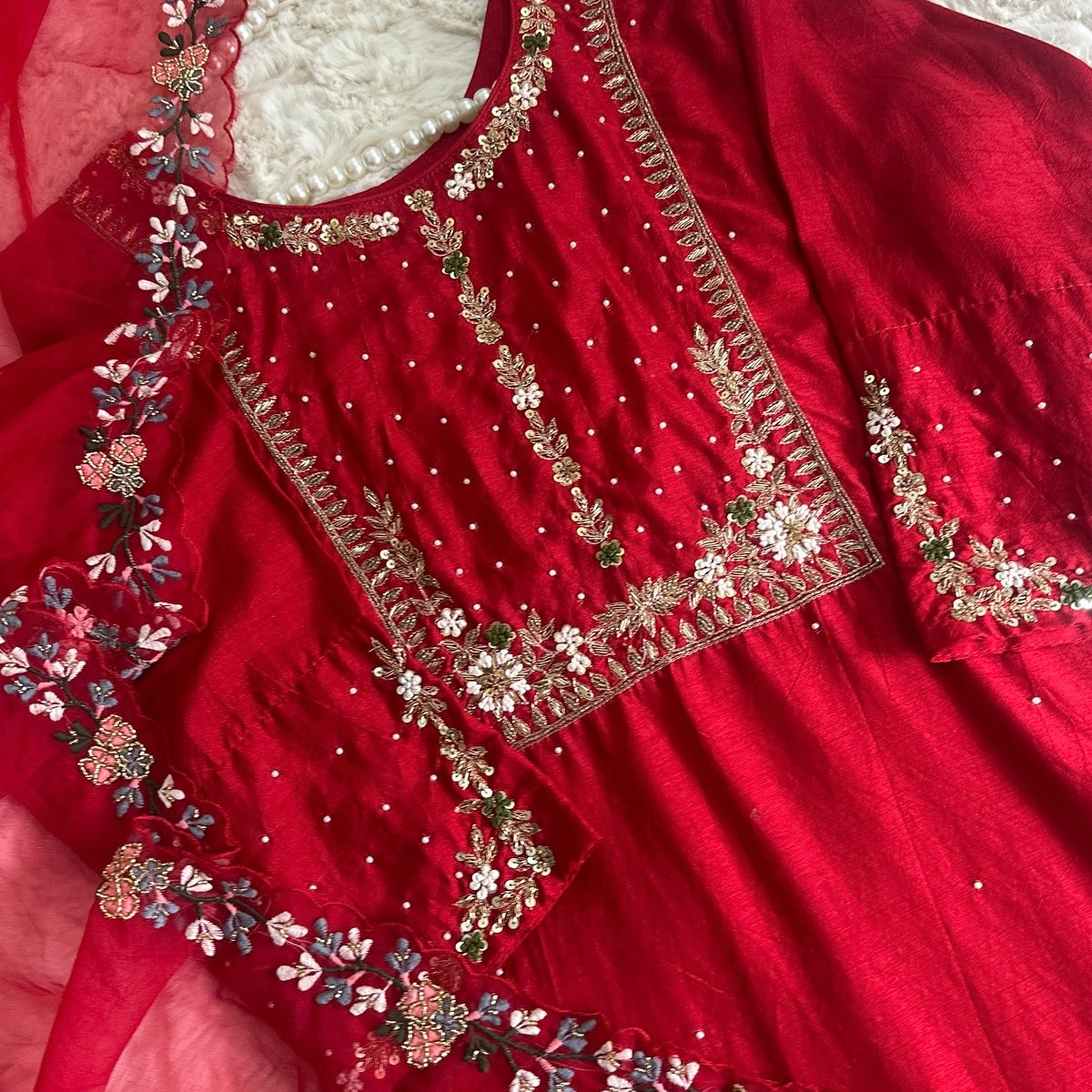 “ALKA” A very beautiful Red piece with zardozi & zari handwork set