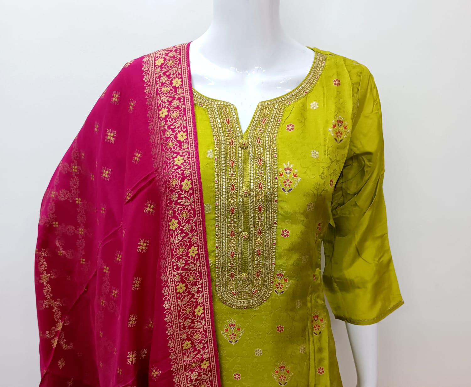 "ROSE" Banarsi kurti dupatta bottom set