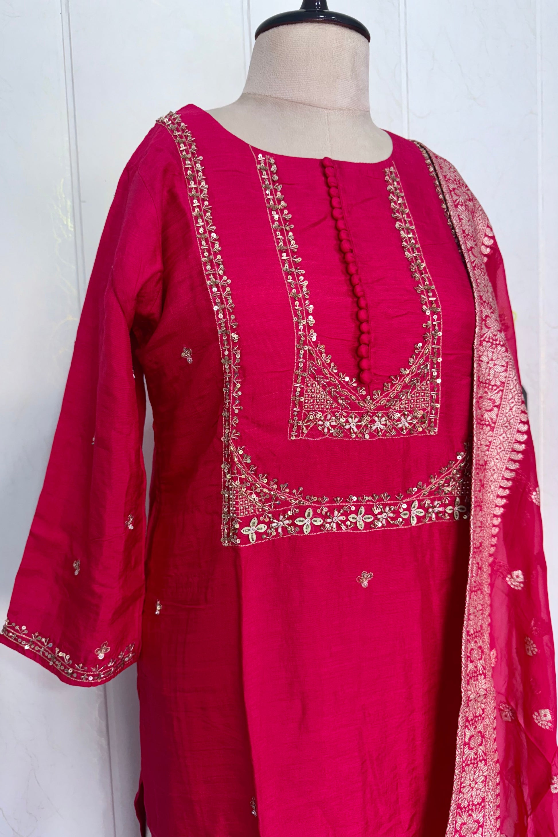 “Hiya” Premium range Dola Silk handwork Kurta Set