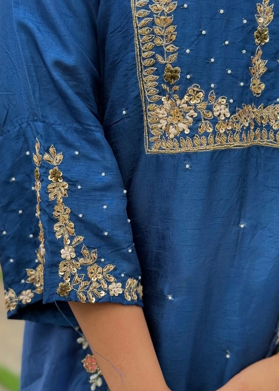 “ALKA” A very beautiful piece with zardozi & zari handwork set