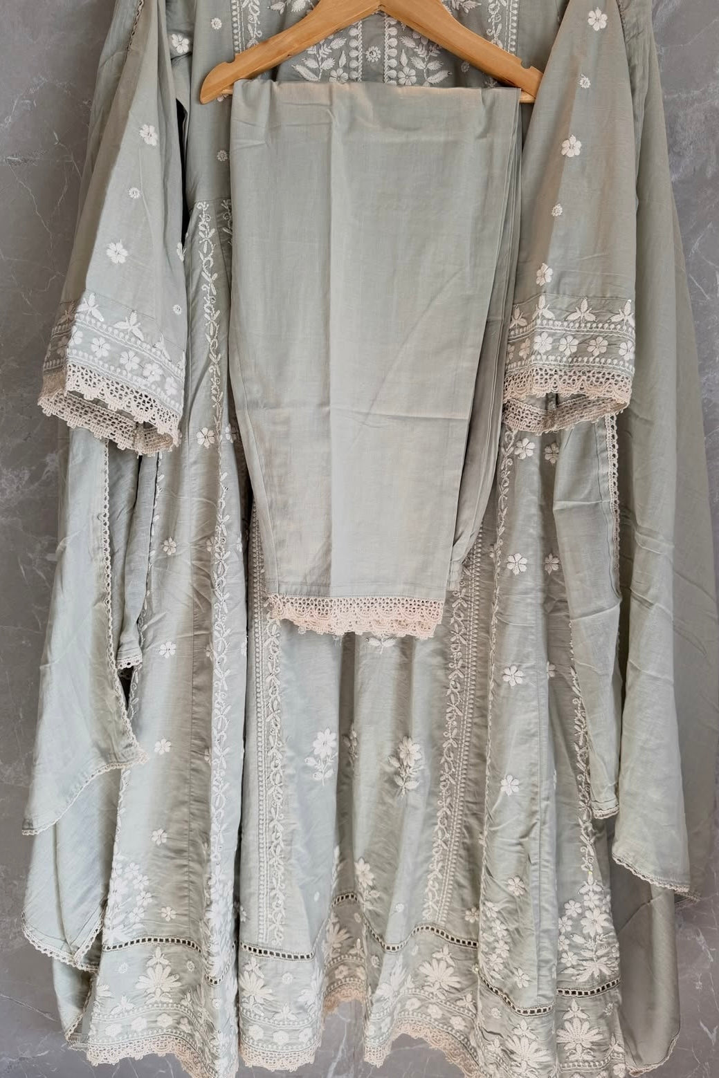 ✨”Inayat- Premium Cotton Embroidered Anarkali Suit Set