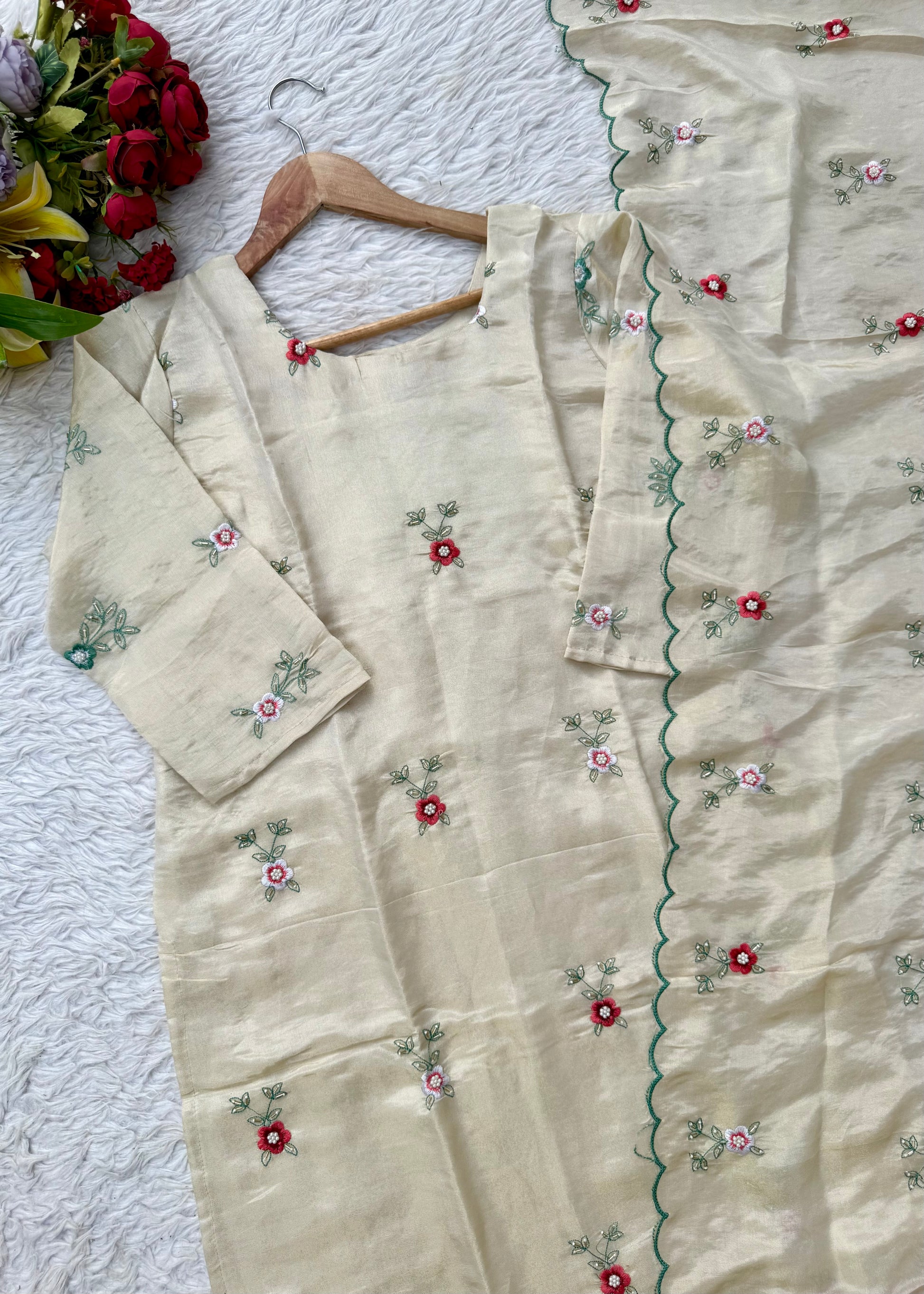 “SOPHIA” A very beautiful Tissue silk kurta set