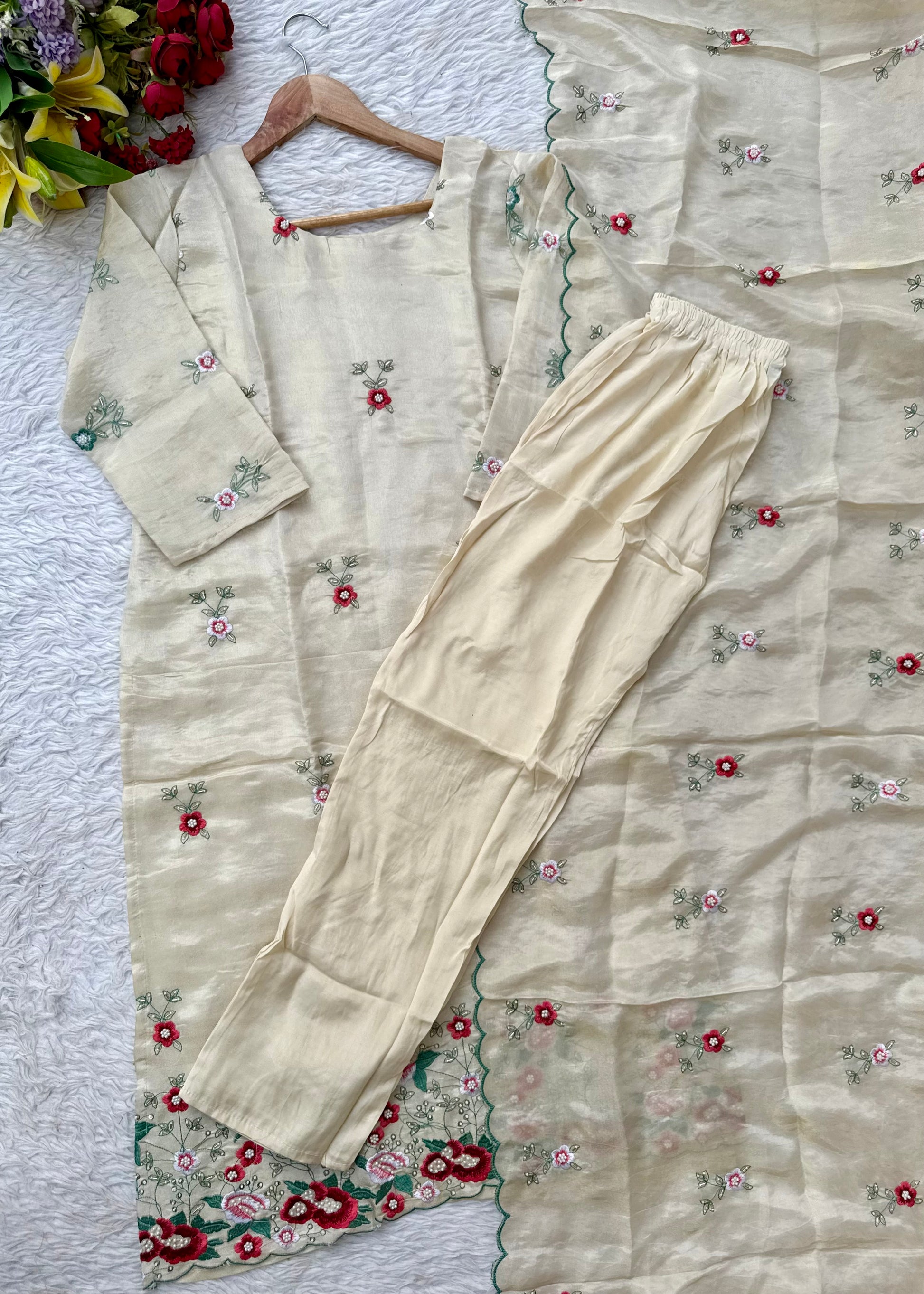 “SOPHIA” A very beautiful Tissue silk kurta set