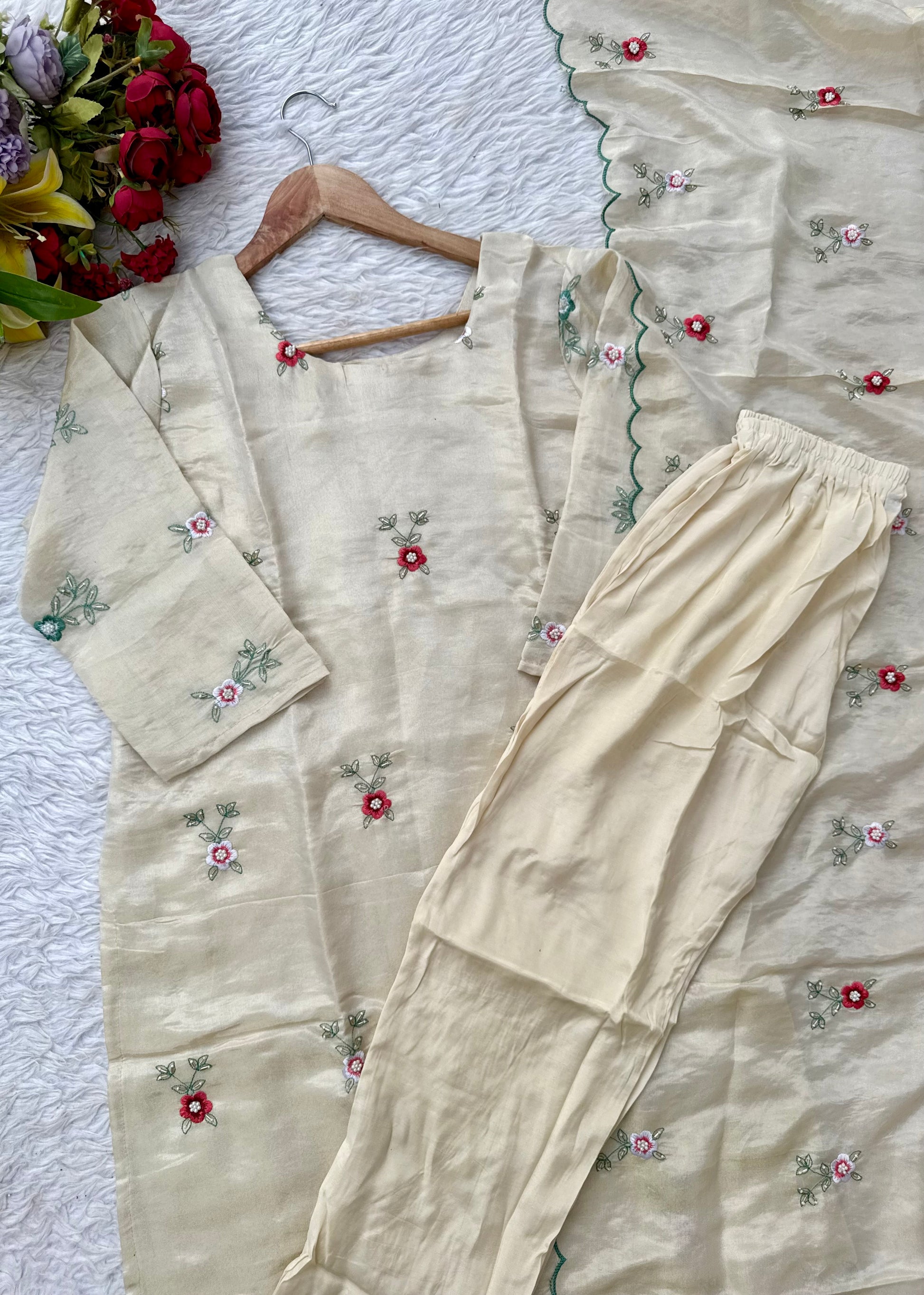 “SOPHIA” A very beautiful Tissue silk kurta set