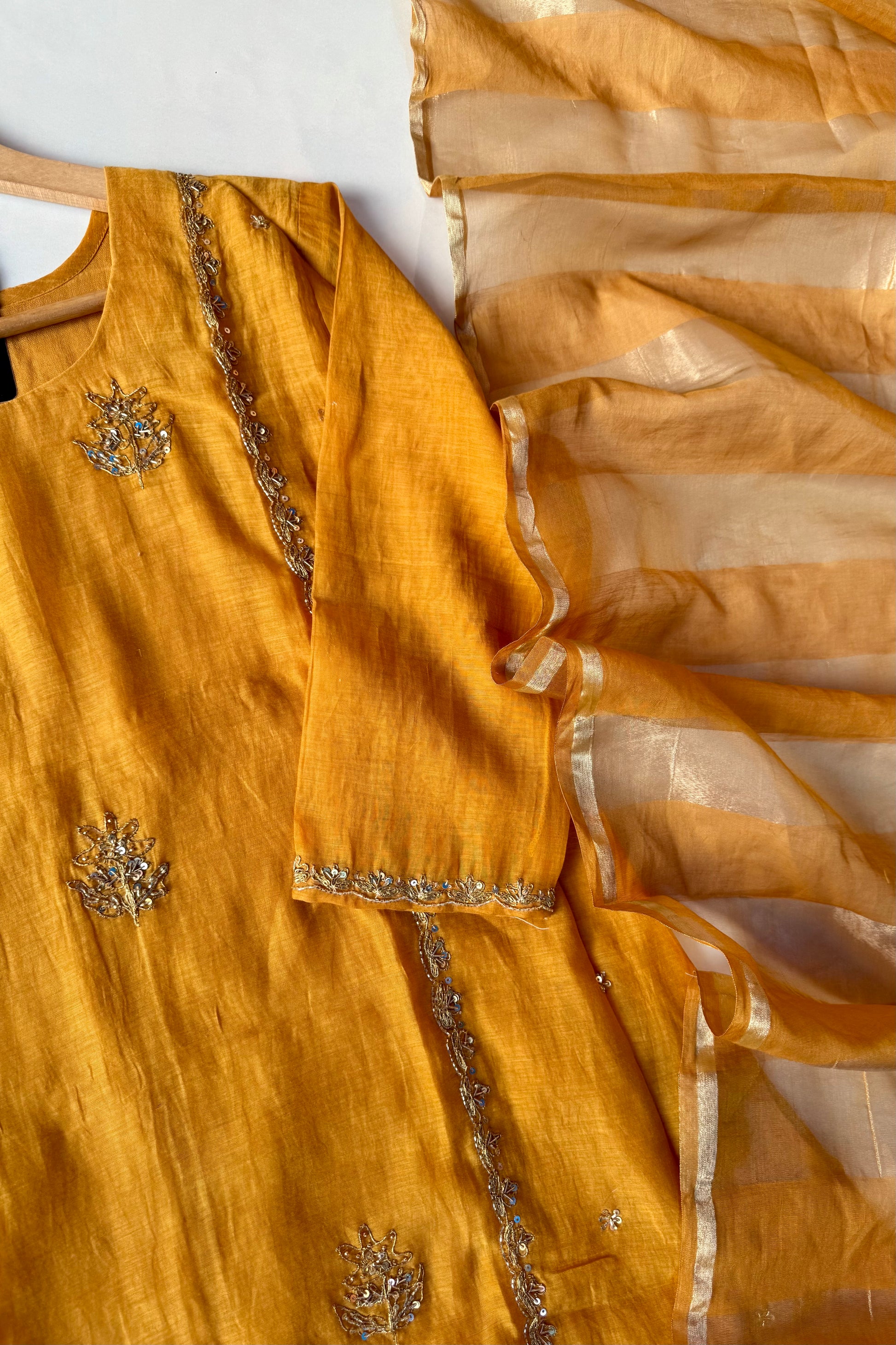 “Ujjwal” Trending Mul Chanderi A Line Suit set 🛍️