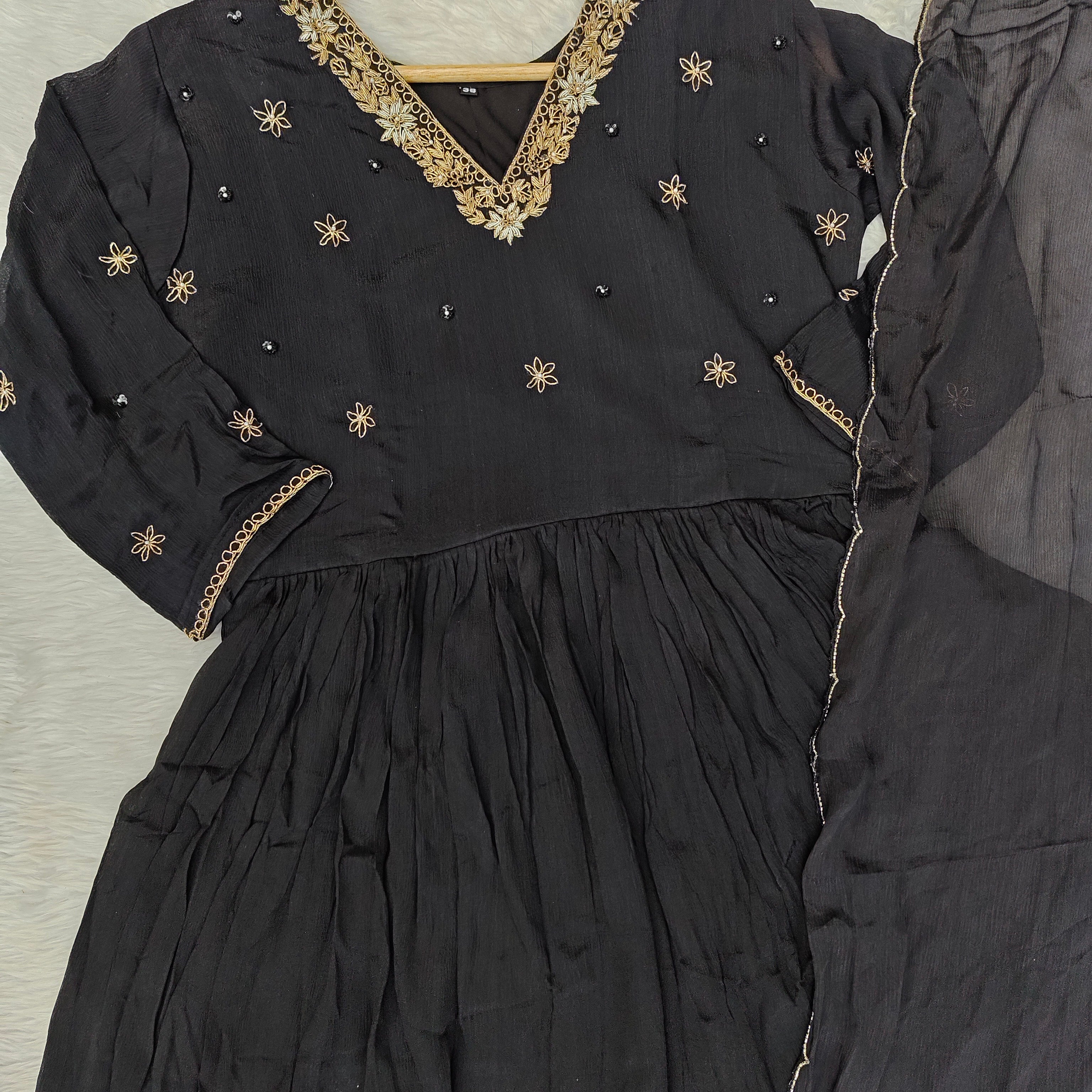 “LYLA” Premium range chinnon anarkali kurti set 🛍️