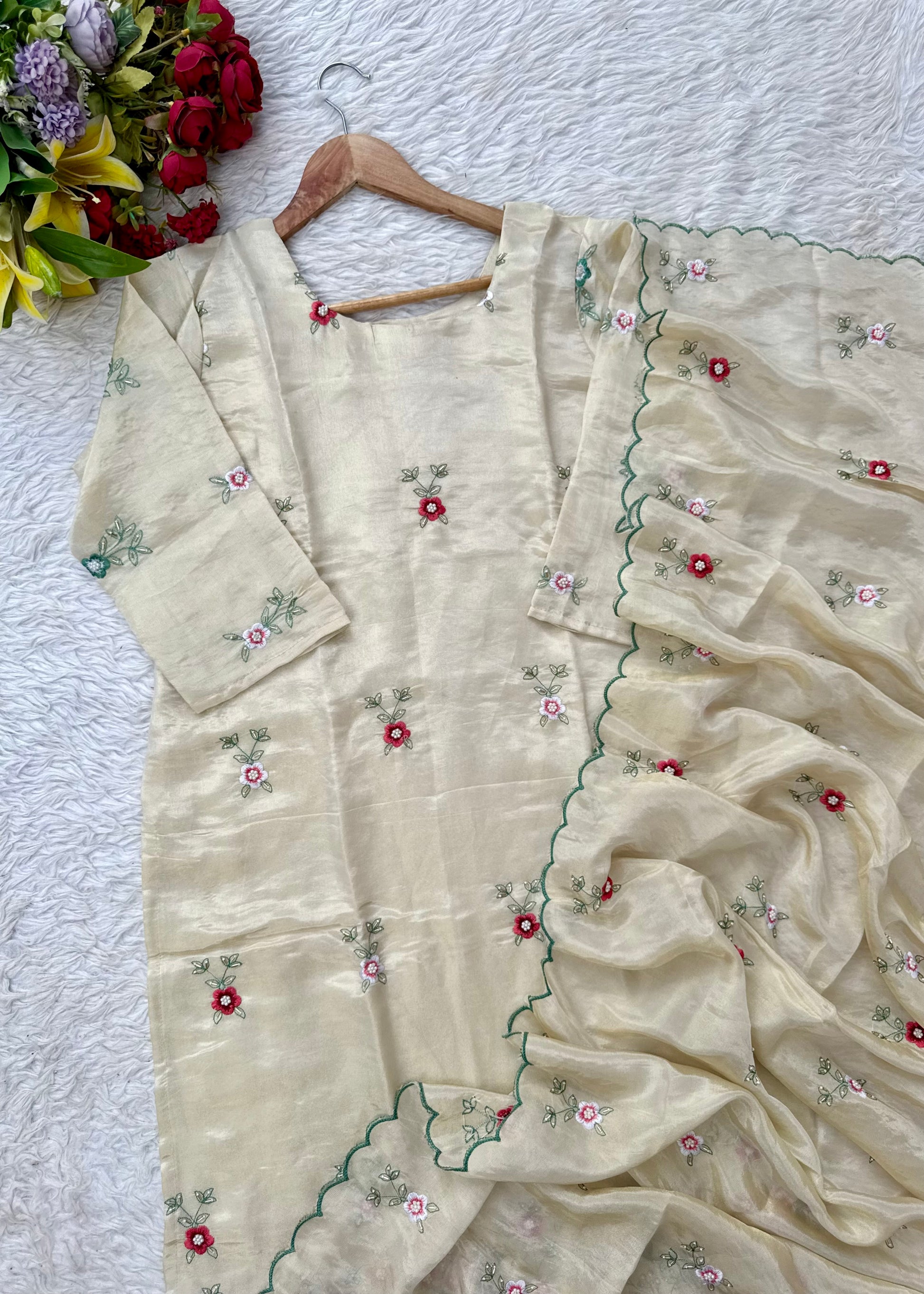 “SOPHIA” A very beautiful Tissue silk kurta set