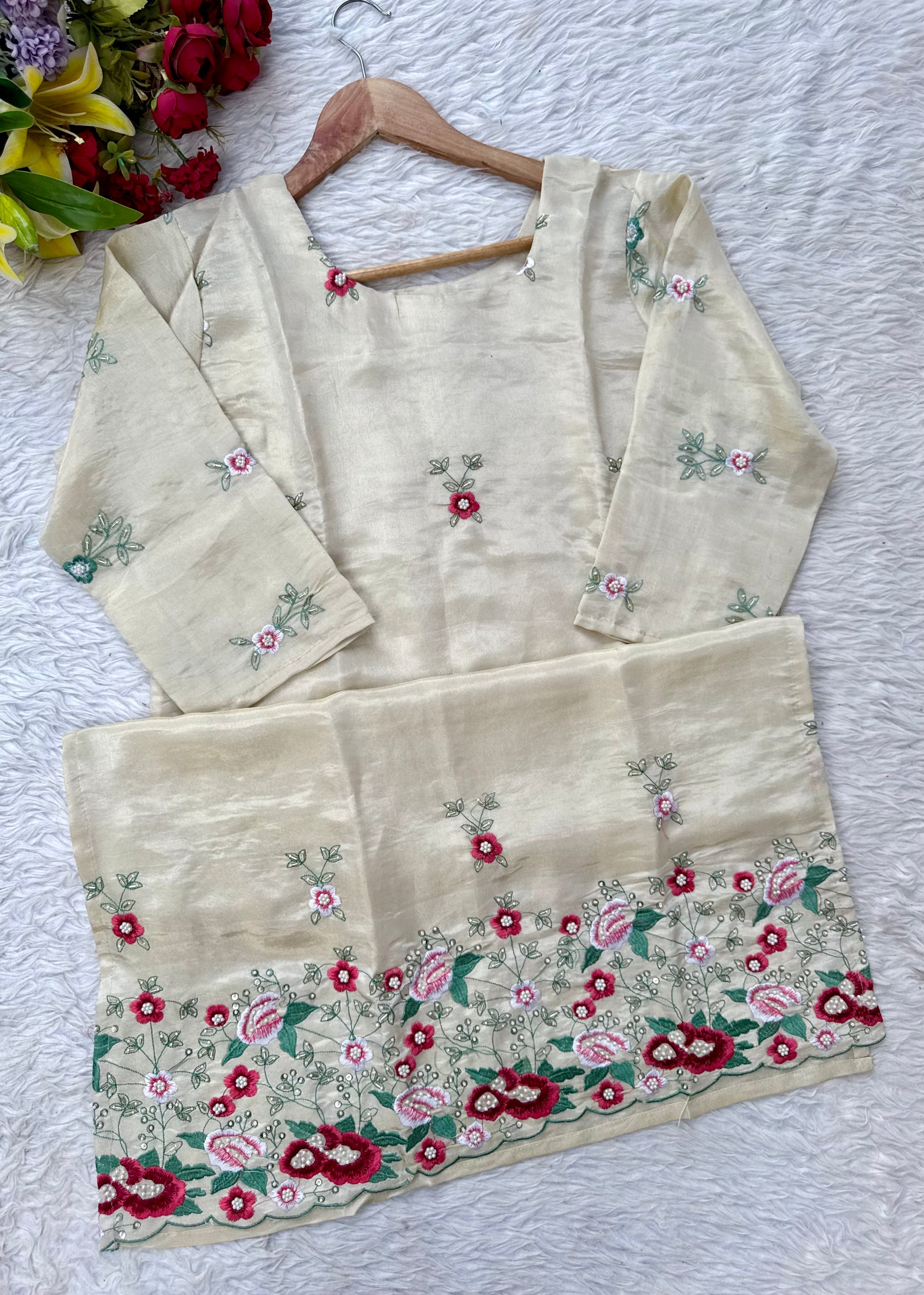 “SOPHIA” A very beautiful Tissue silk kurta set