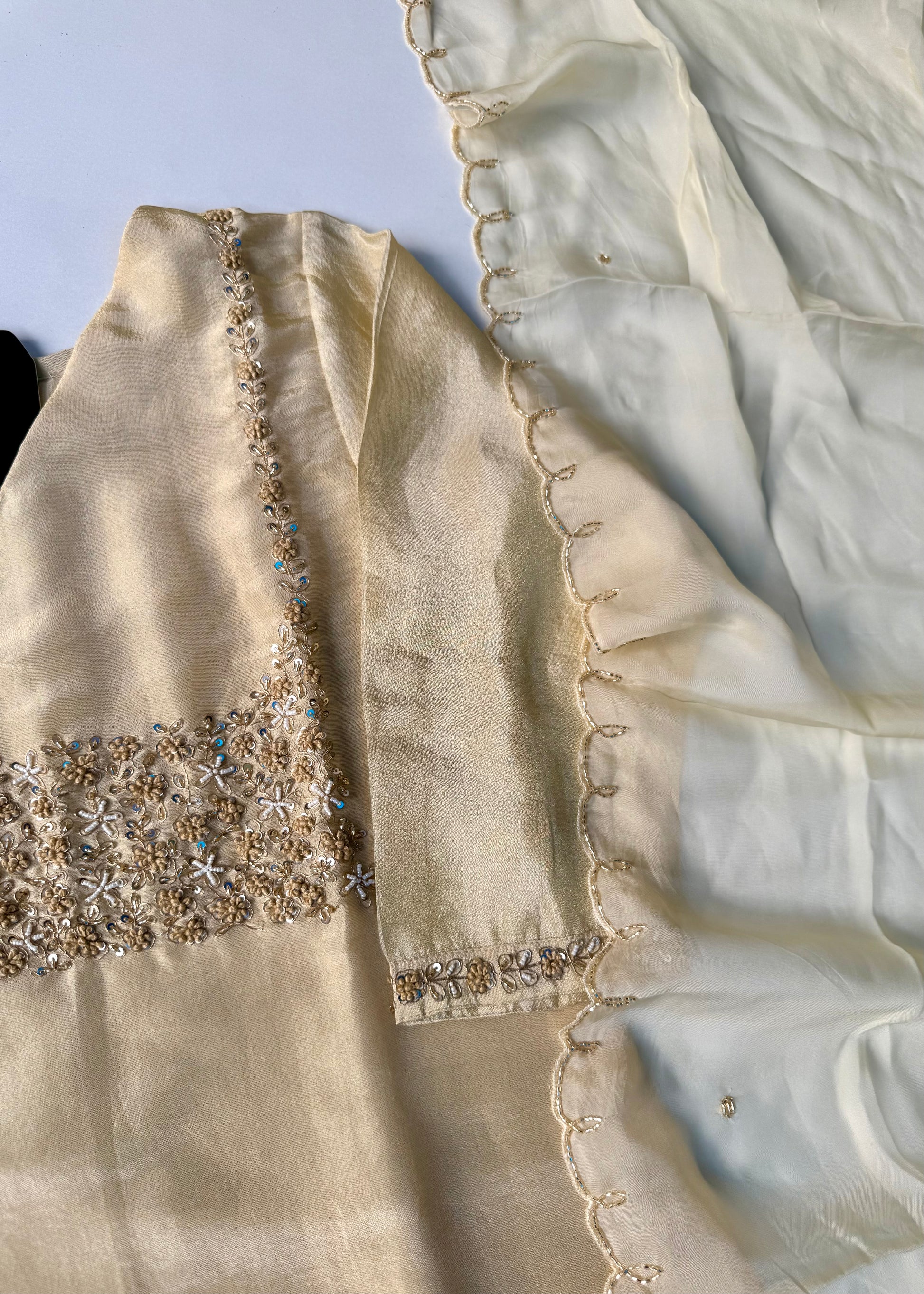 “Jini” Tissue silk handcrafted kurti bottom dupatta set 🛍️