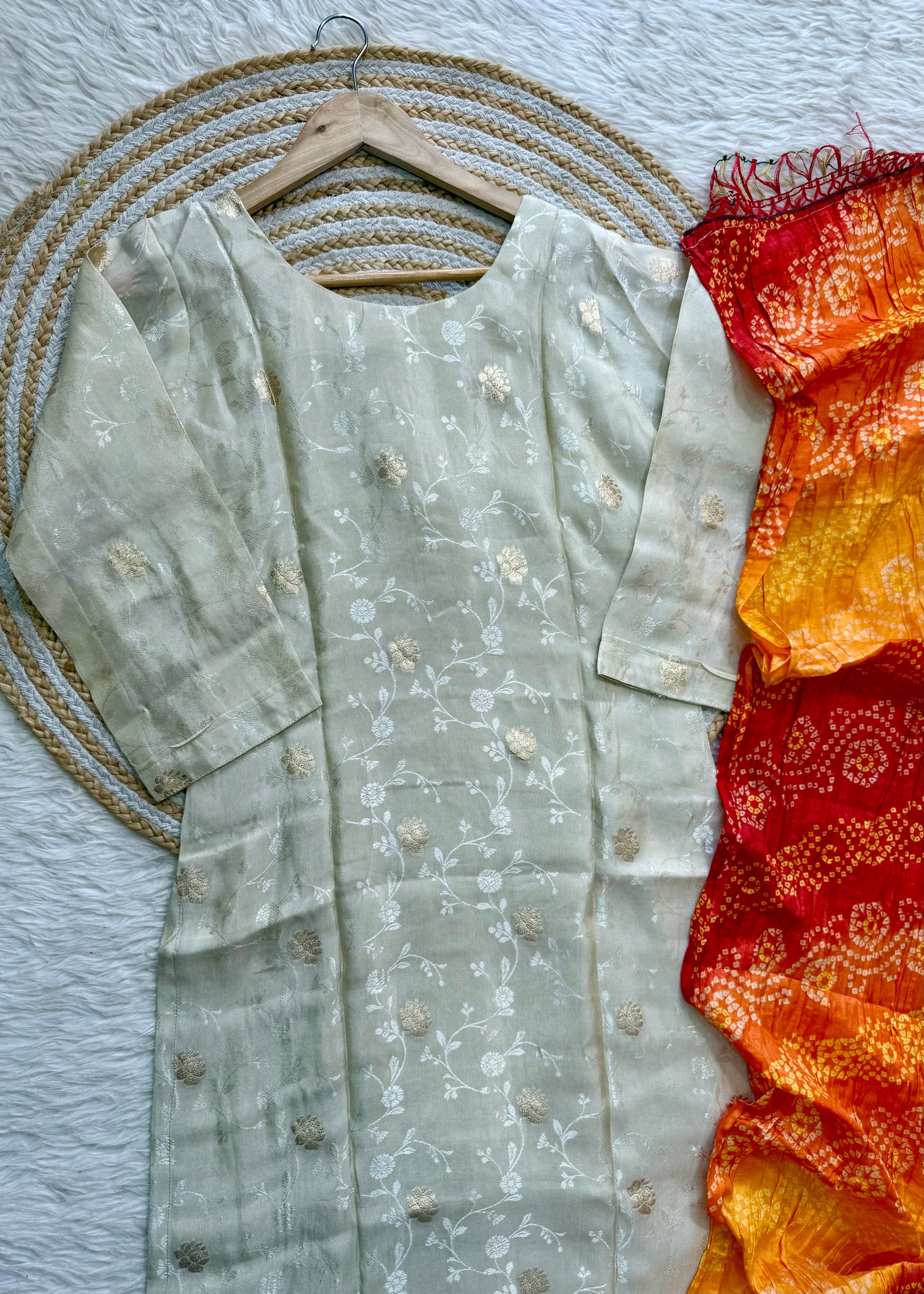 ‘’AARVI” Beautiful off white jacquard silk kurti bottom dupatta set 🛍️