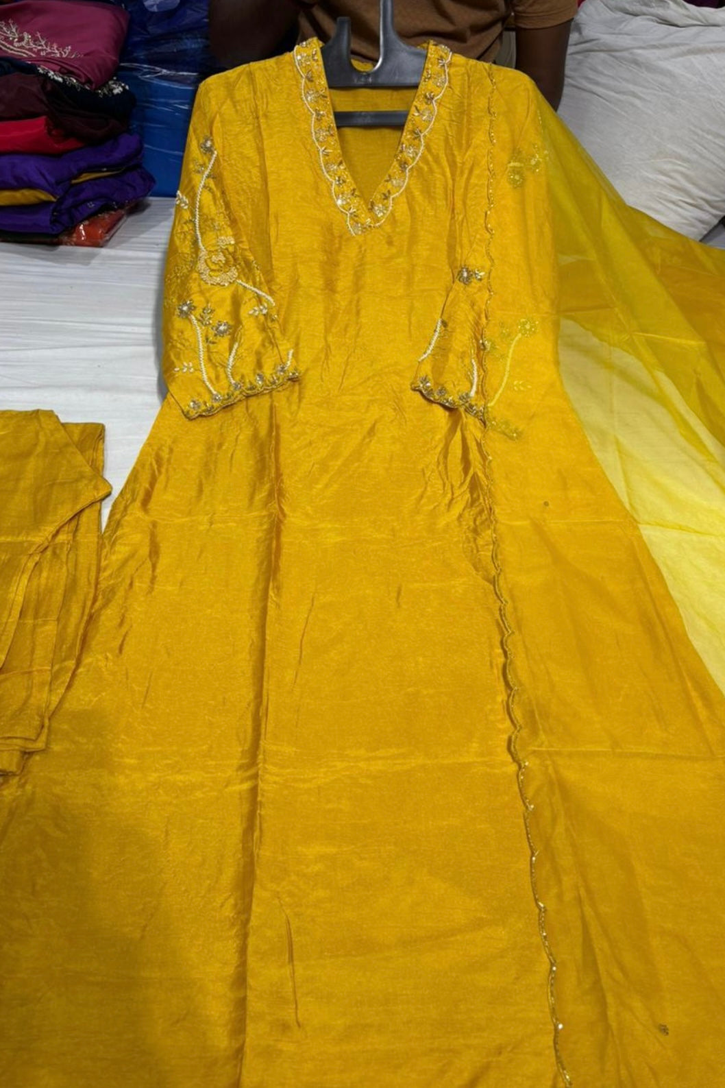 “Ivory” Beautiful Dola silk handcrafted kurta set