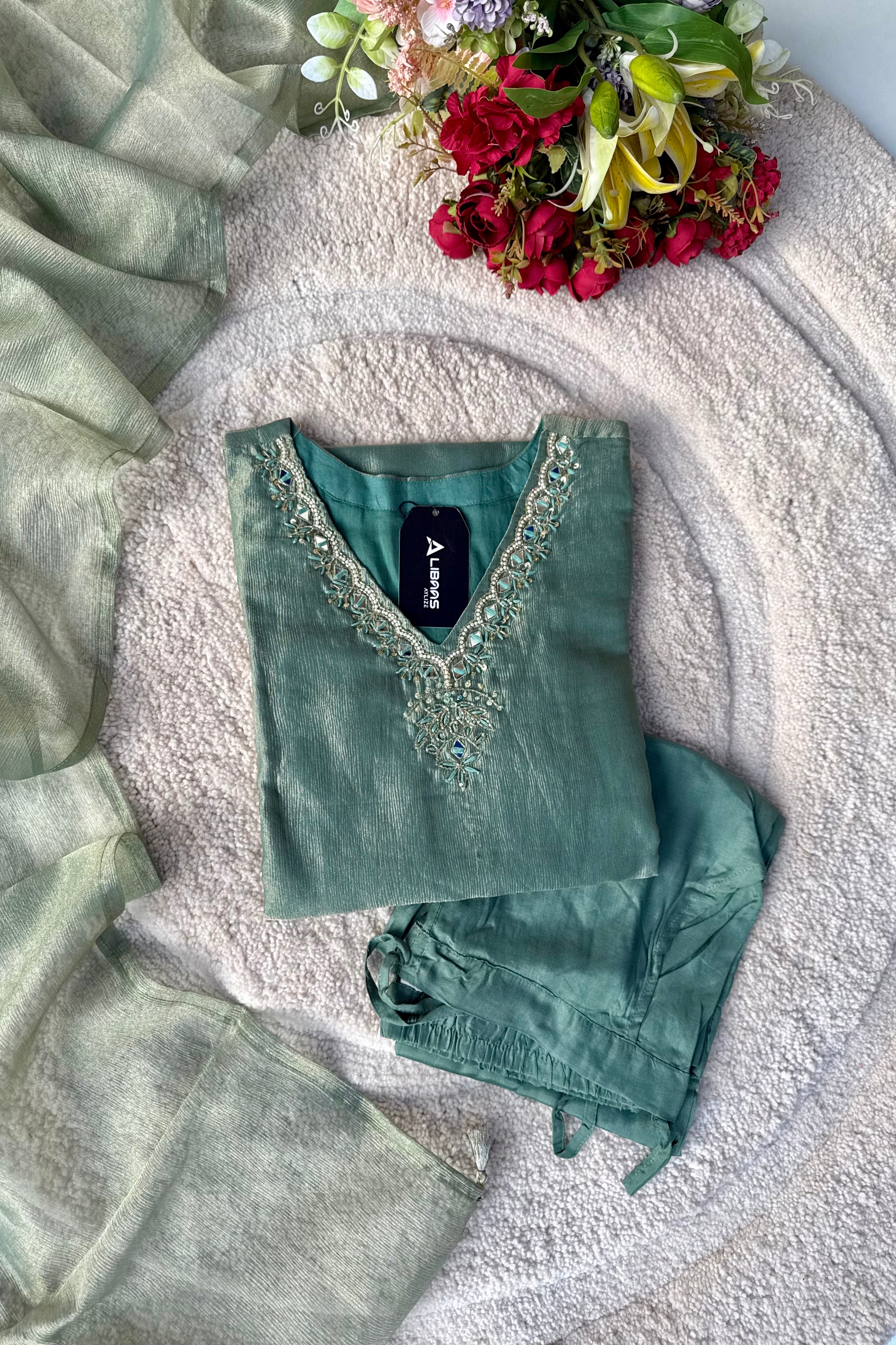 “Charvi” Crush tissue light weight v neck kurta set