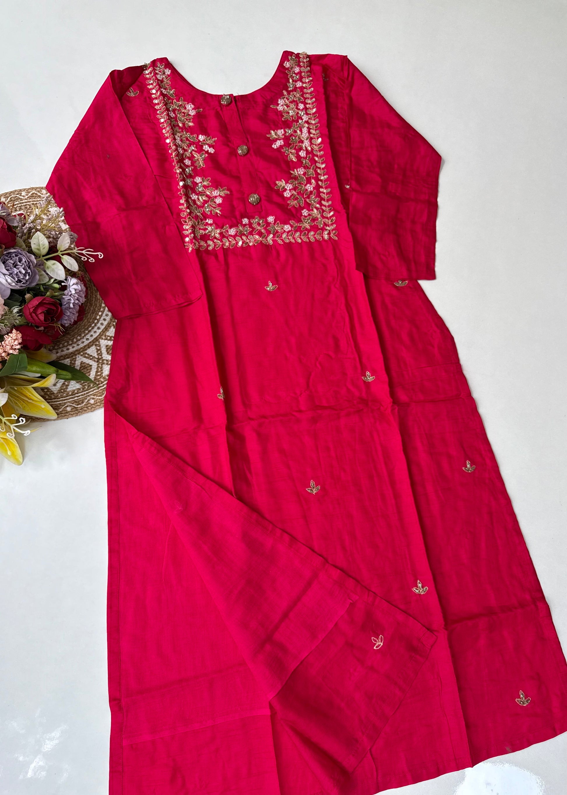 “Jaya” Graceful Dola Silk Handwork Suit Set ✨