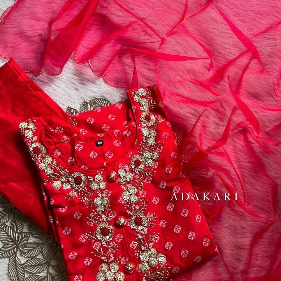 ‘’ BHANDEJ” Beautiful red shade bhandej dola silk set