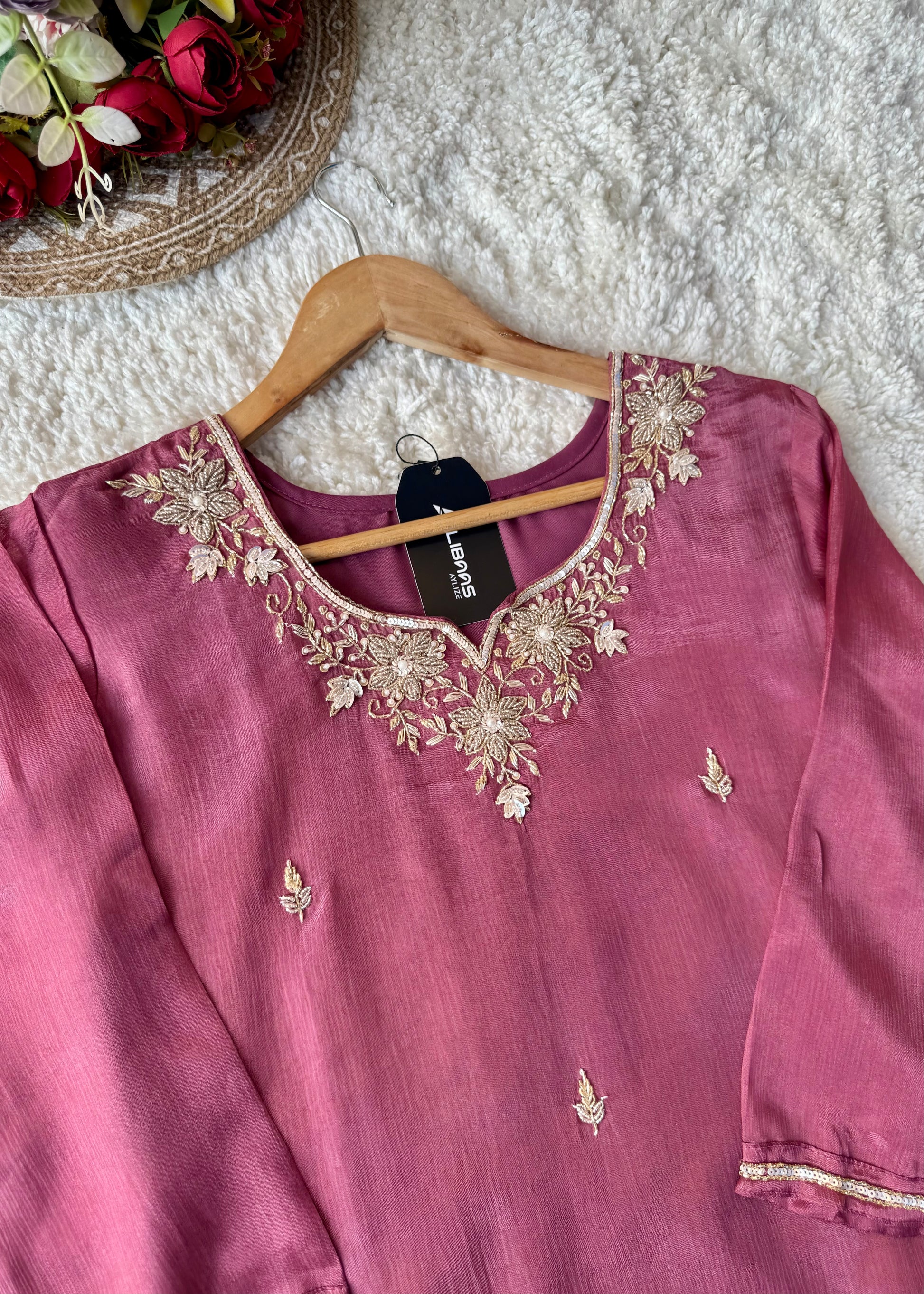 ✨ “Aaliya – Premium Mauve Plum Chinnon handwork straight kurta set