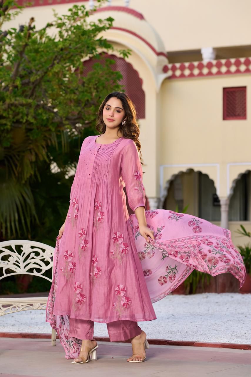 ✨Gulnaar- Rose Pink Mul Chanderi Embroidered Anarkali Kurta Set