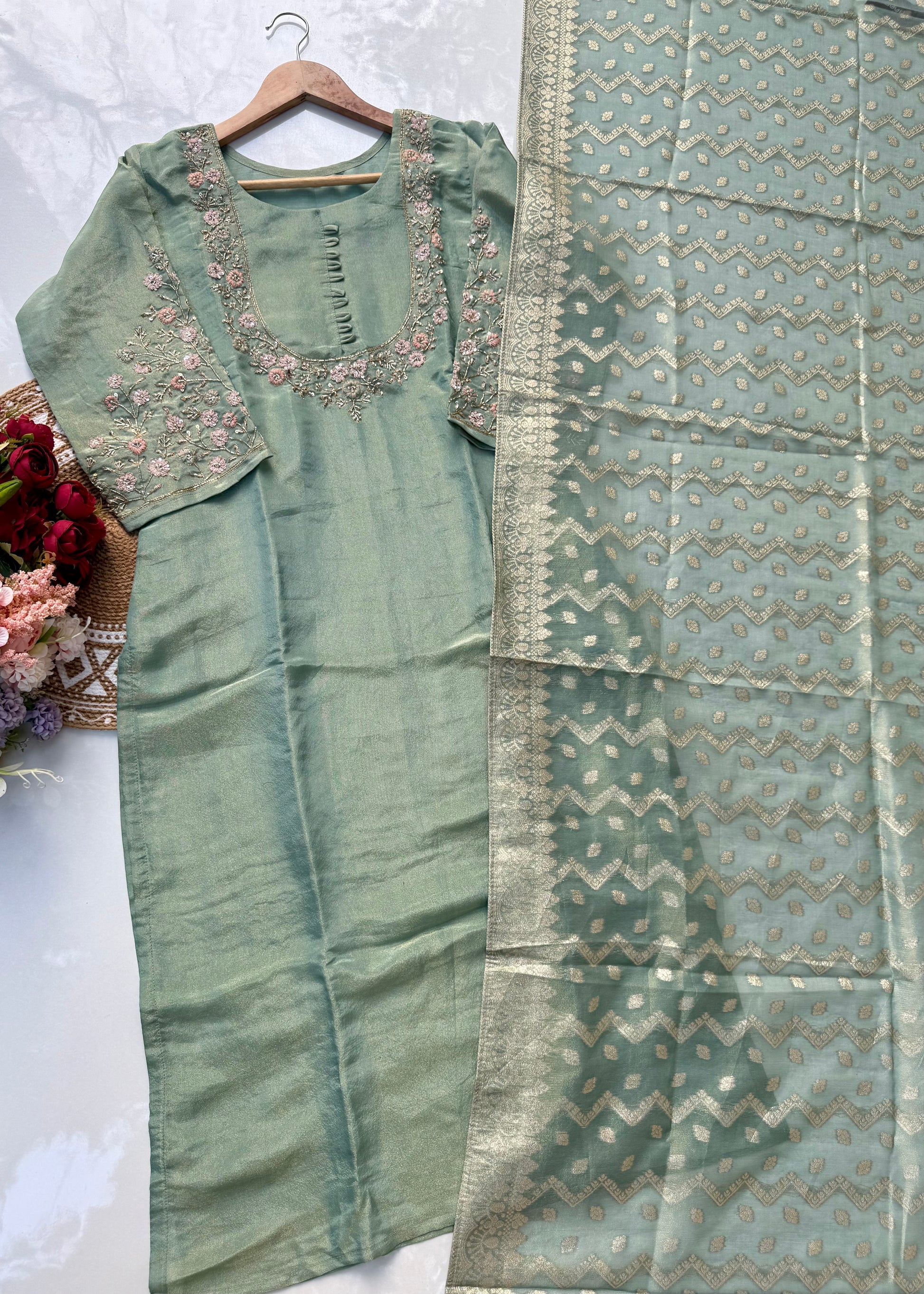 “Naayaab” Premium Tissue silk handcrafted kurta set
