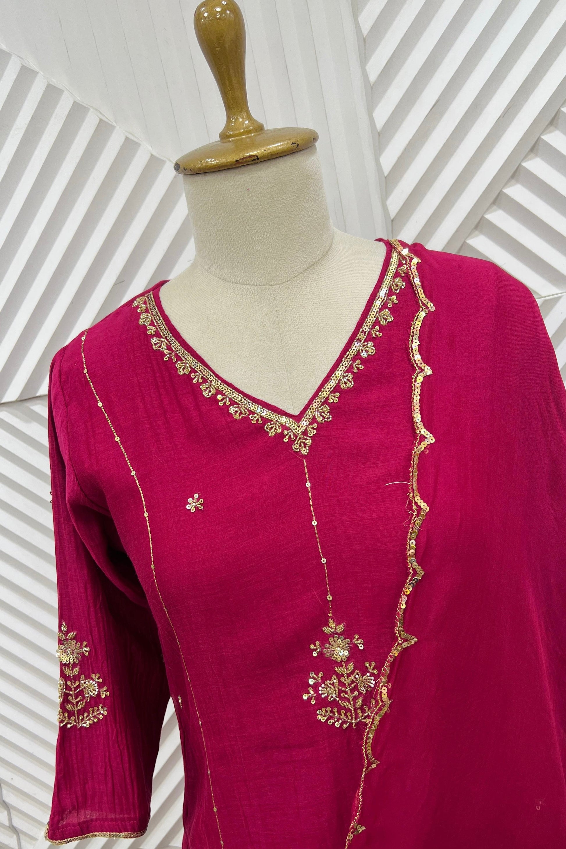 💙”Grace- Premium Rich Pink Mul Chanderi Kurta Set 🛍️
