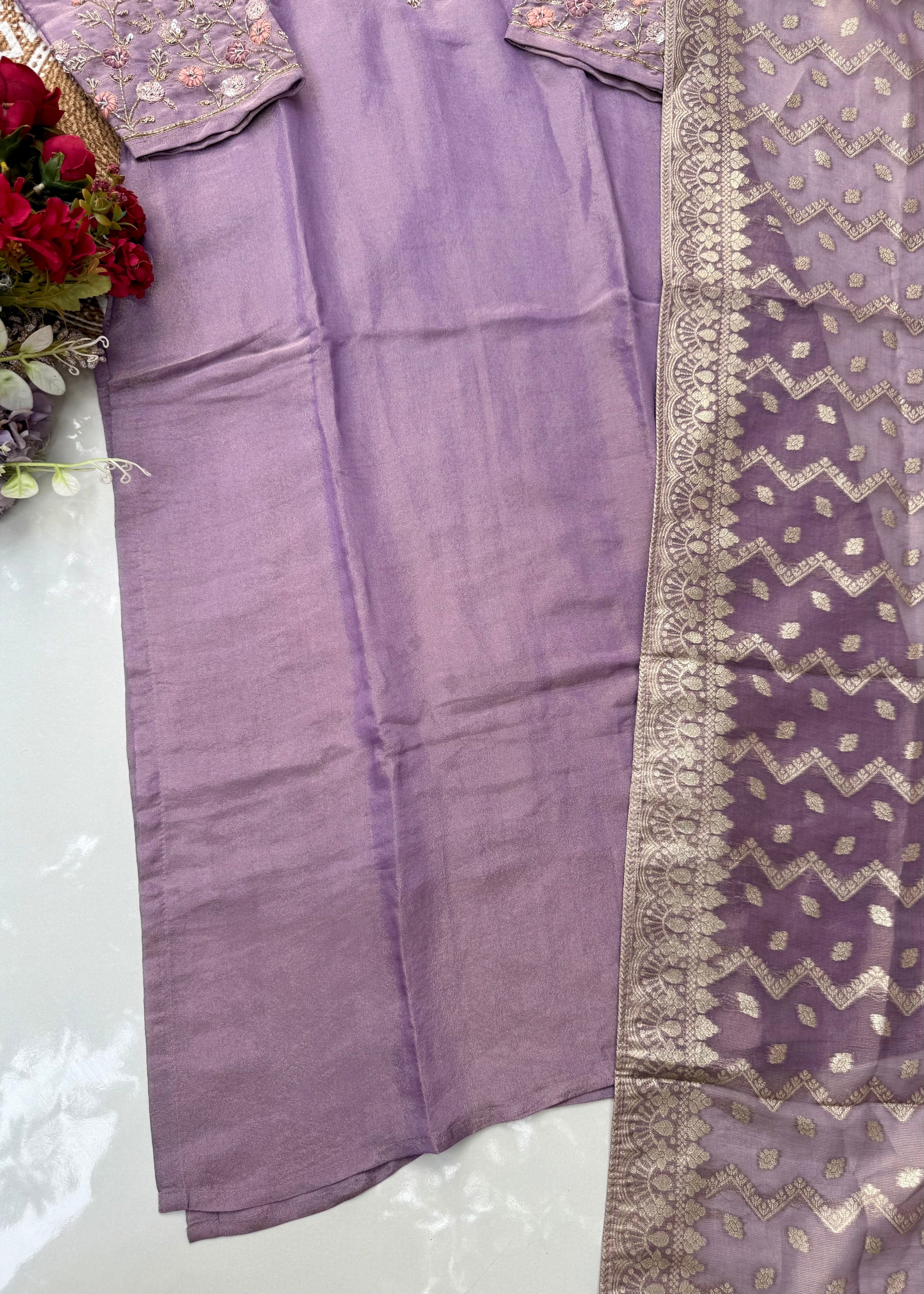 “Naayaab” Premium Tissue silk handcrafted kurta set