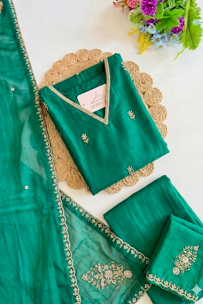 ✨”Mehar– Premium Party wear Mul Chanderi A-Line Kurta Set✨