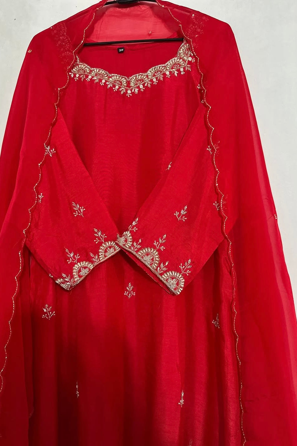 “MAHREEN” Beautiful Tissue silk Handwork Suit Set