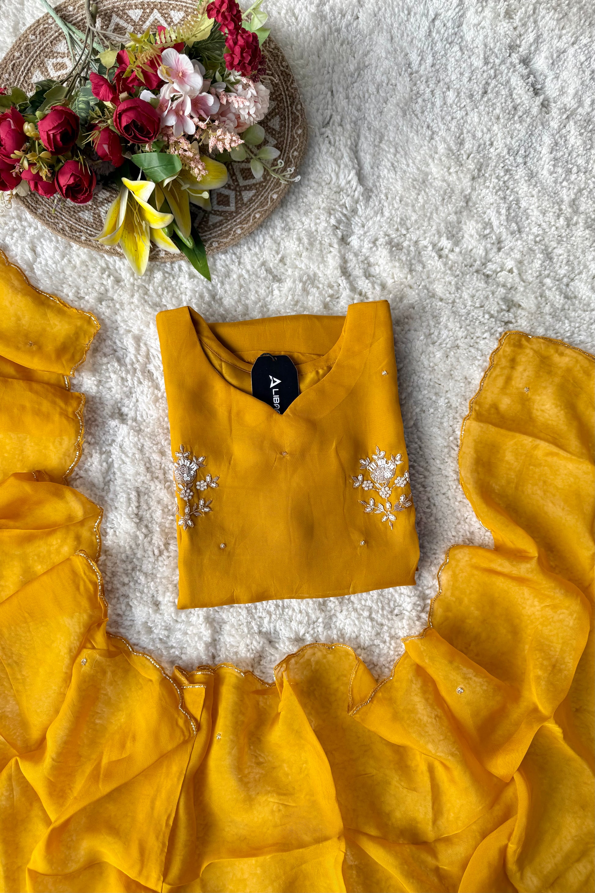 “Ujjwal” Trending Organza Viscose Suit set 🛍️