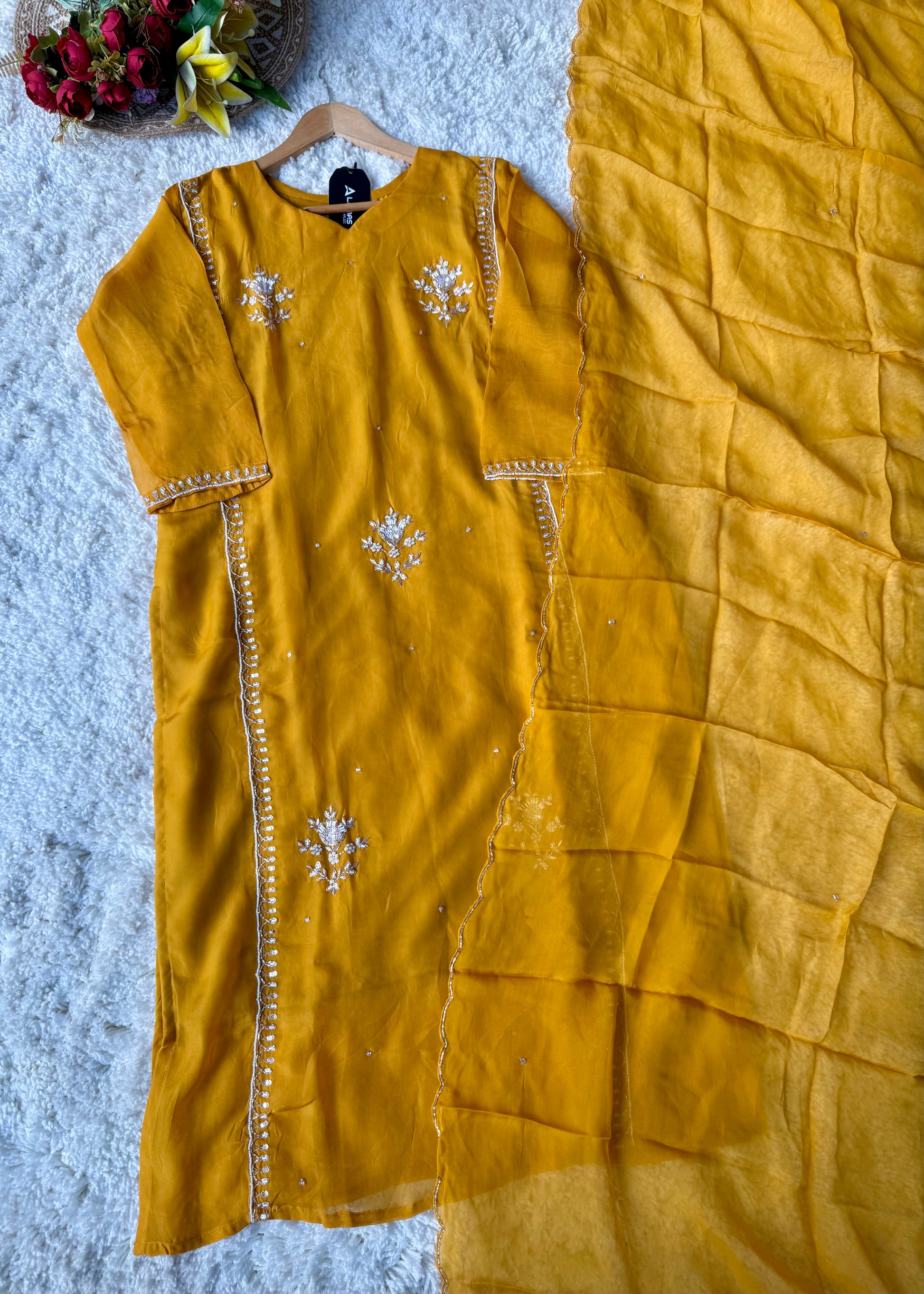 “Ujjwal” Trending Organza Viscose Suit set 🛍️