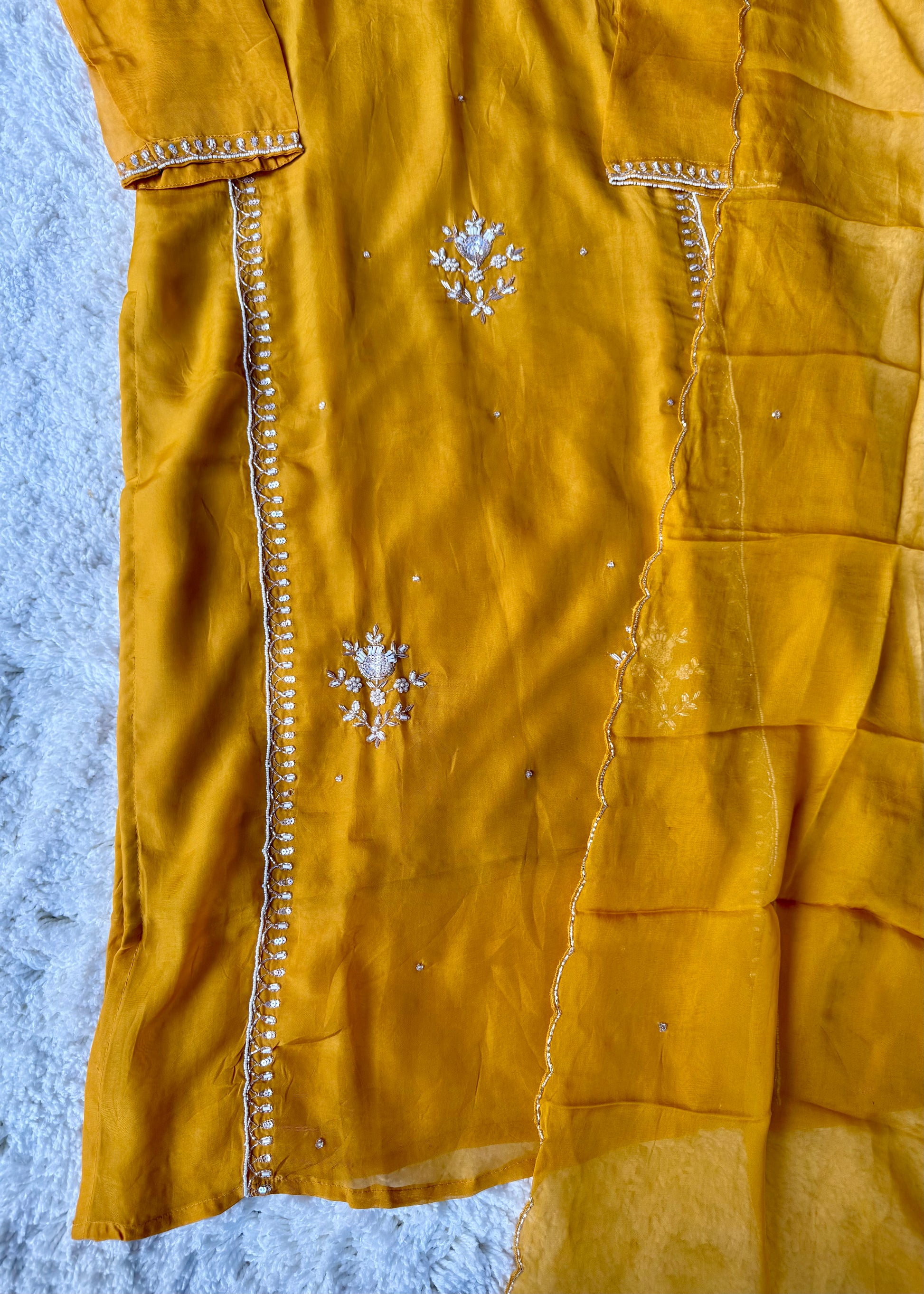 “Ujjwal” Trending Organza Viscose Suit set 🛍️