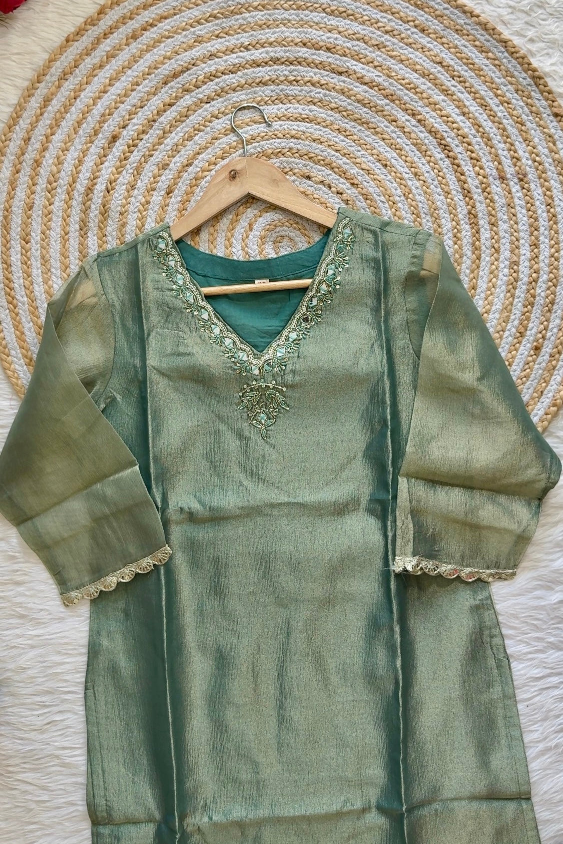 “Charvi” Crush tissue light weight v neck kurta set