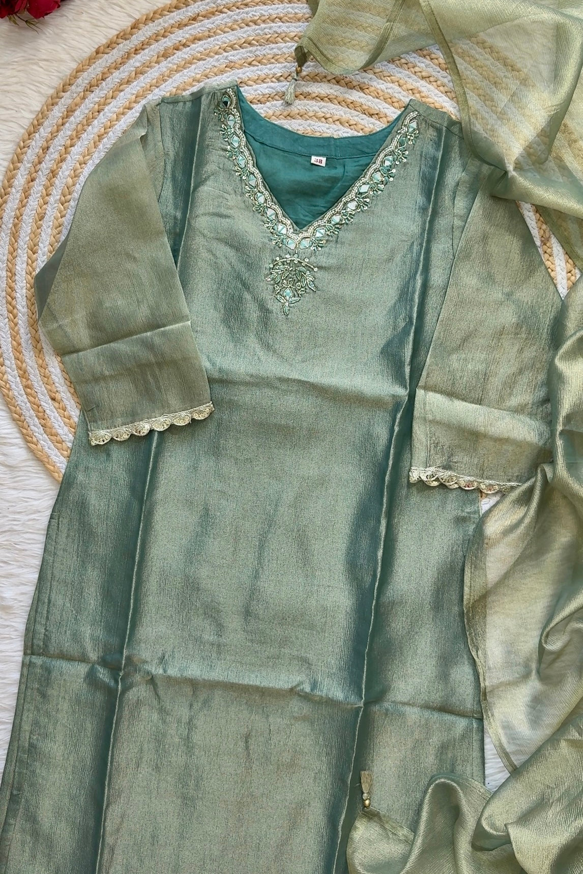 “Charvi” Crush tissue light weight v neck kurta set
