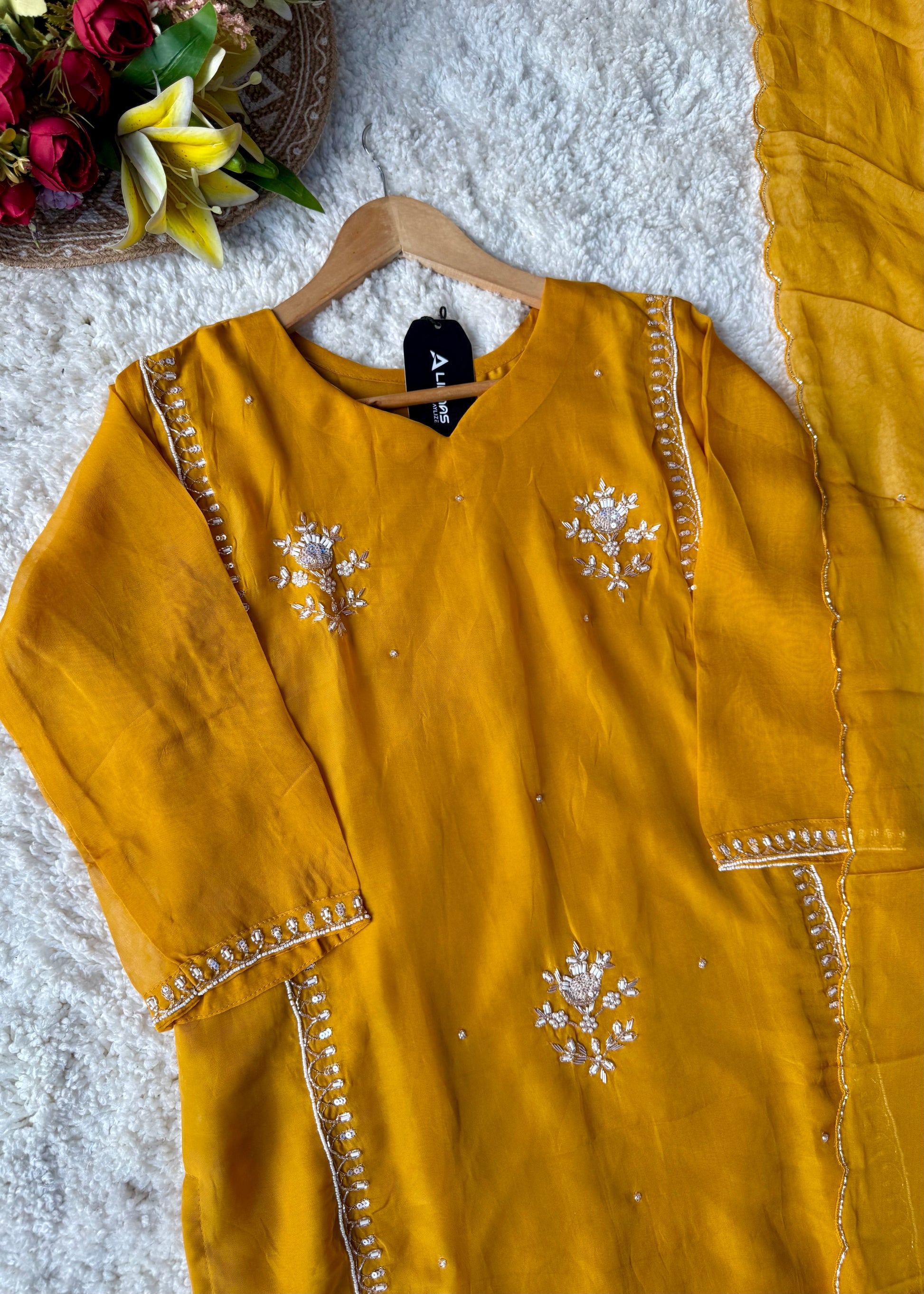 “Ujjwal” Trending Organza Viscose Suit set 🛍️