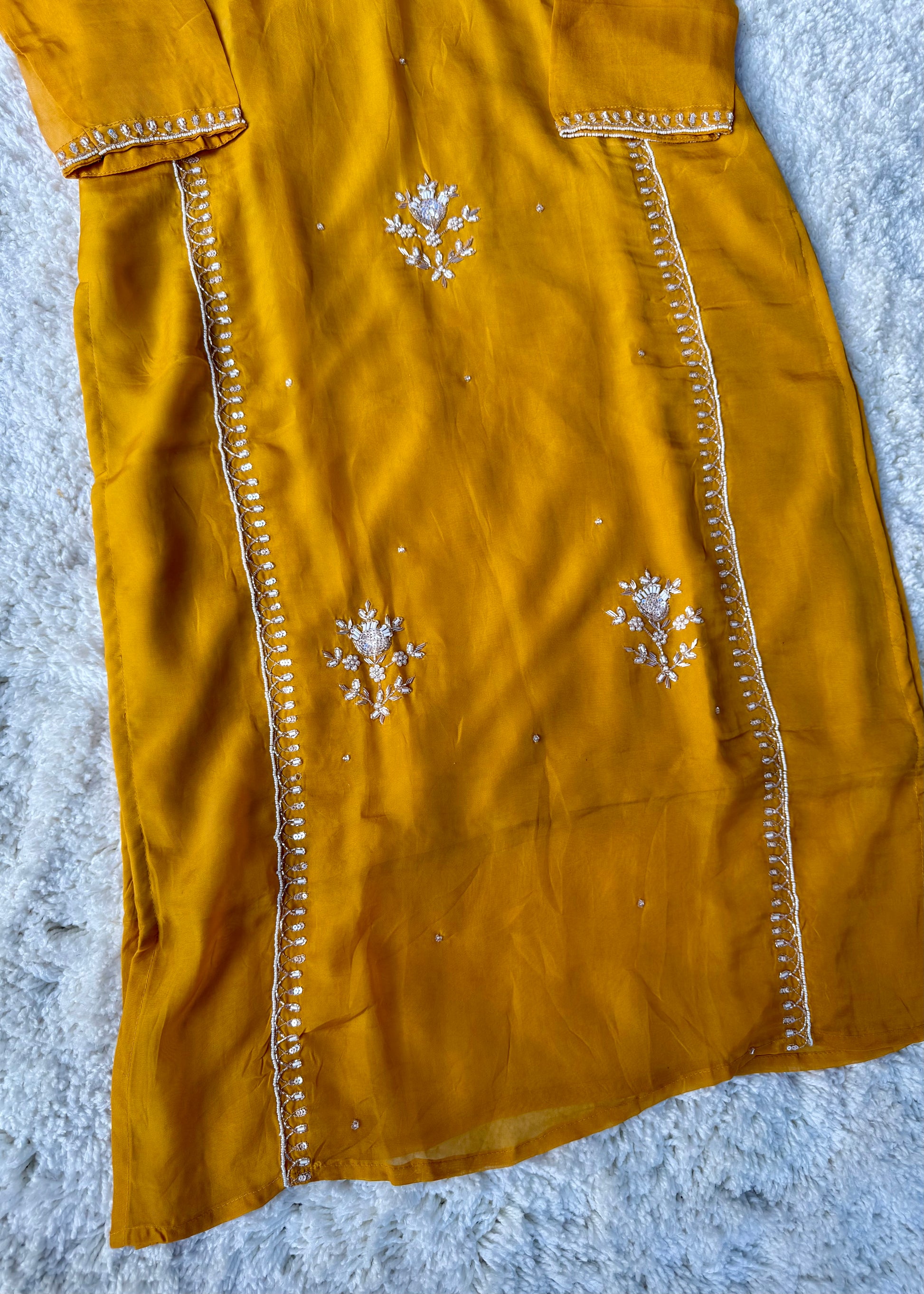 “Ujjwal” Trending Organza Viscose Suit set 🛍️