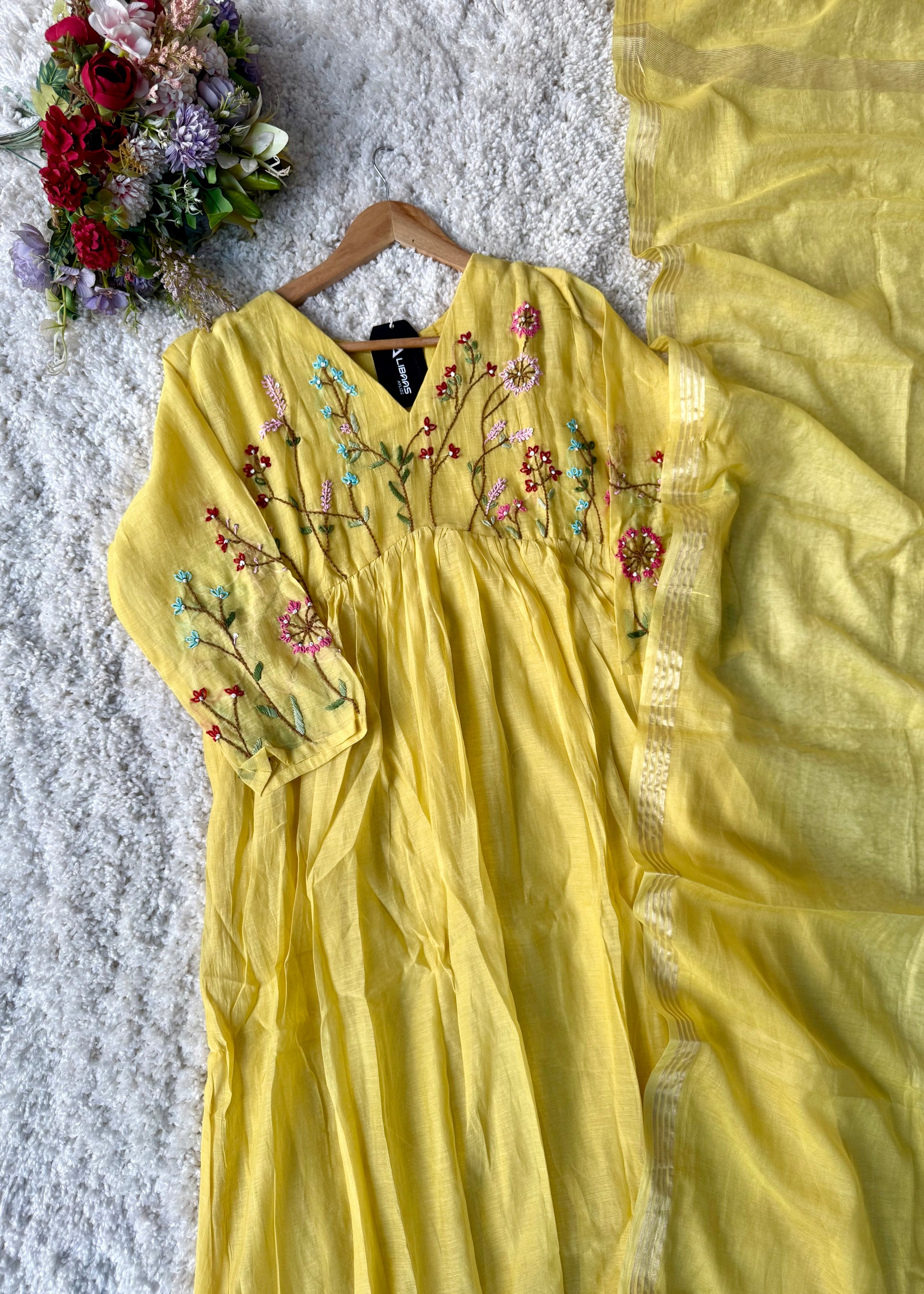 “AYRA” Premium Mul Chanderi Thread Work Anarkali Kurta Set