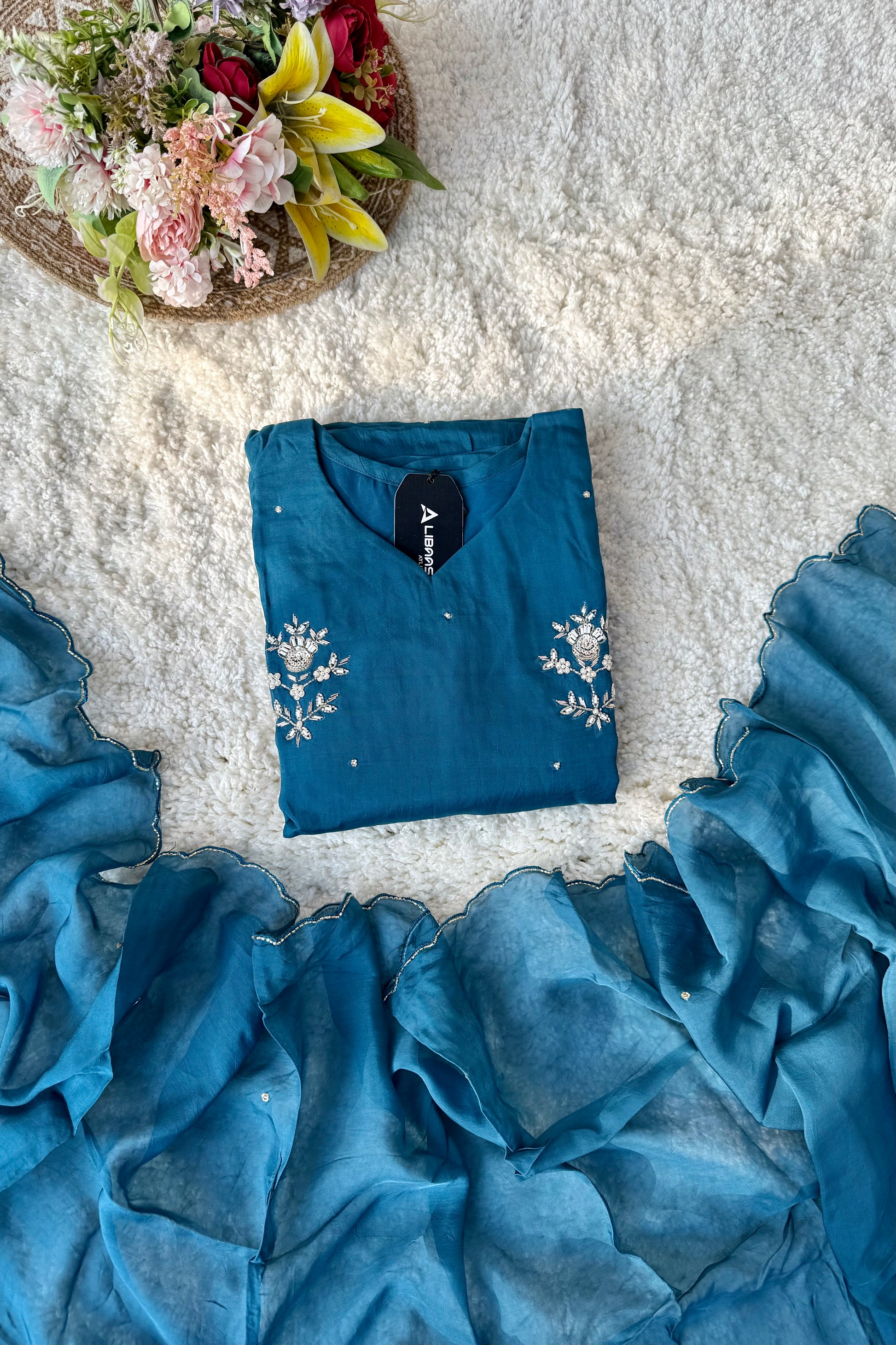 “Ujjwal” Trending Organza Viscose Suit set 🛍️