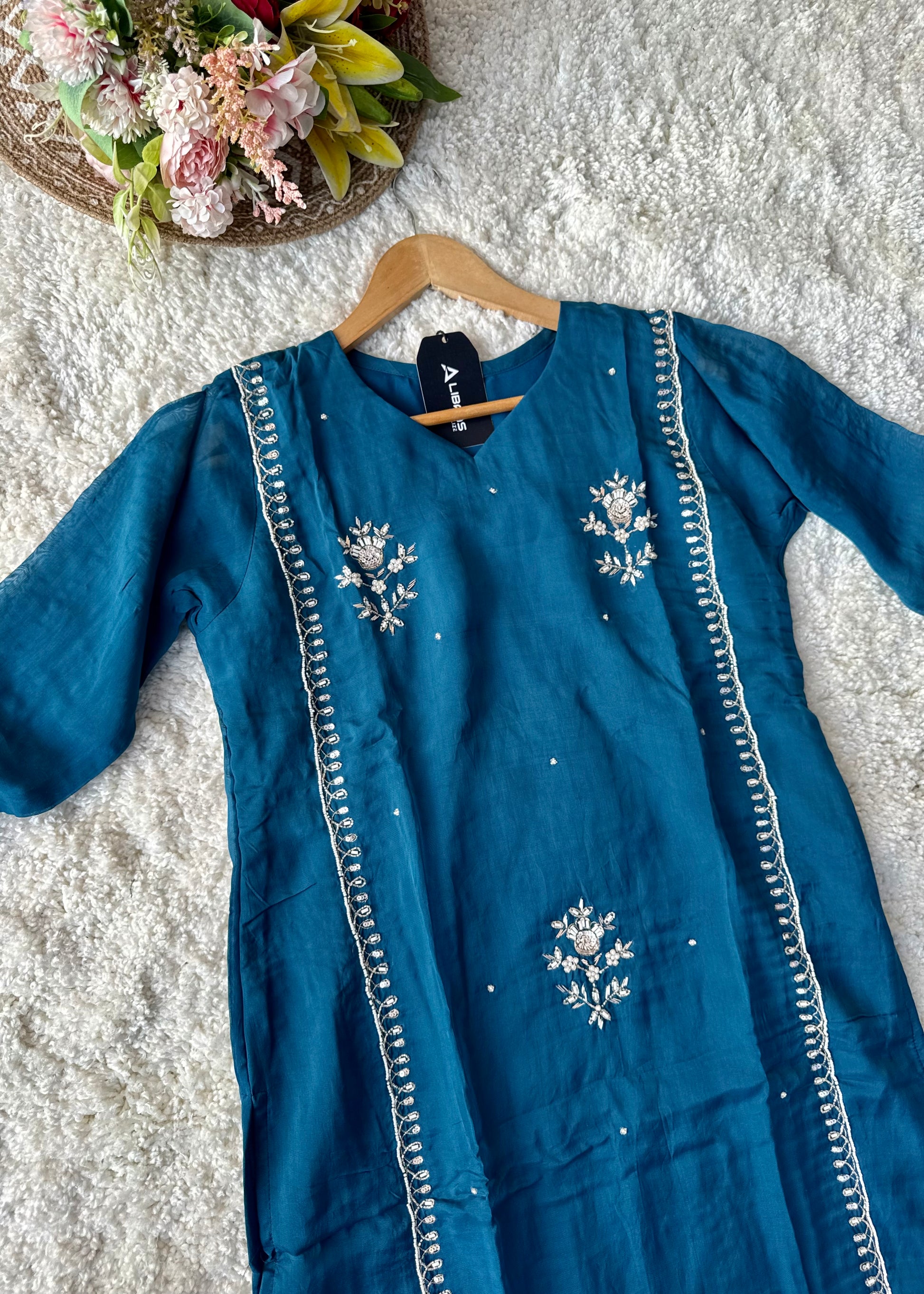 “Ujjwal” Trending Organza Viscose Suit set 🛍️