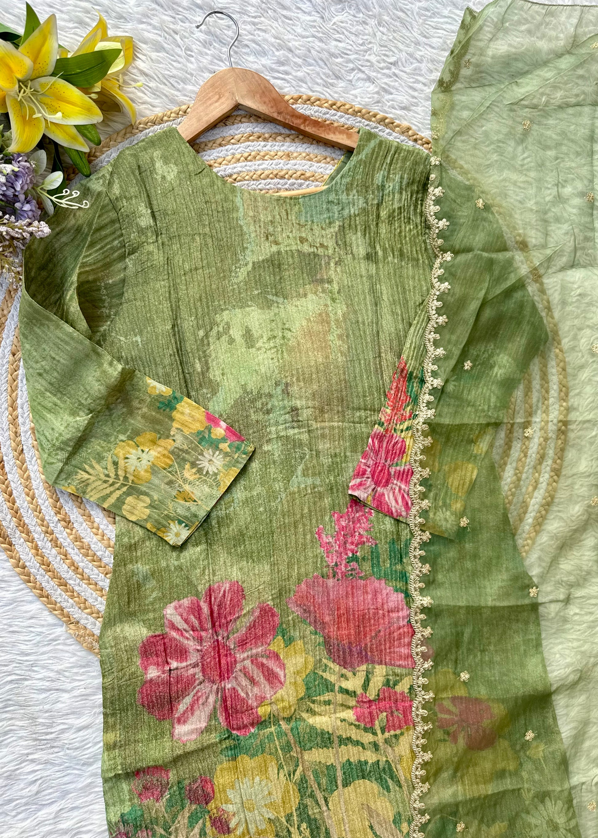 “Darkaar" Premium printed Tissue silk handcrafted kurti bottom with dupatta set 🛍️