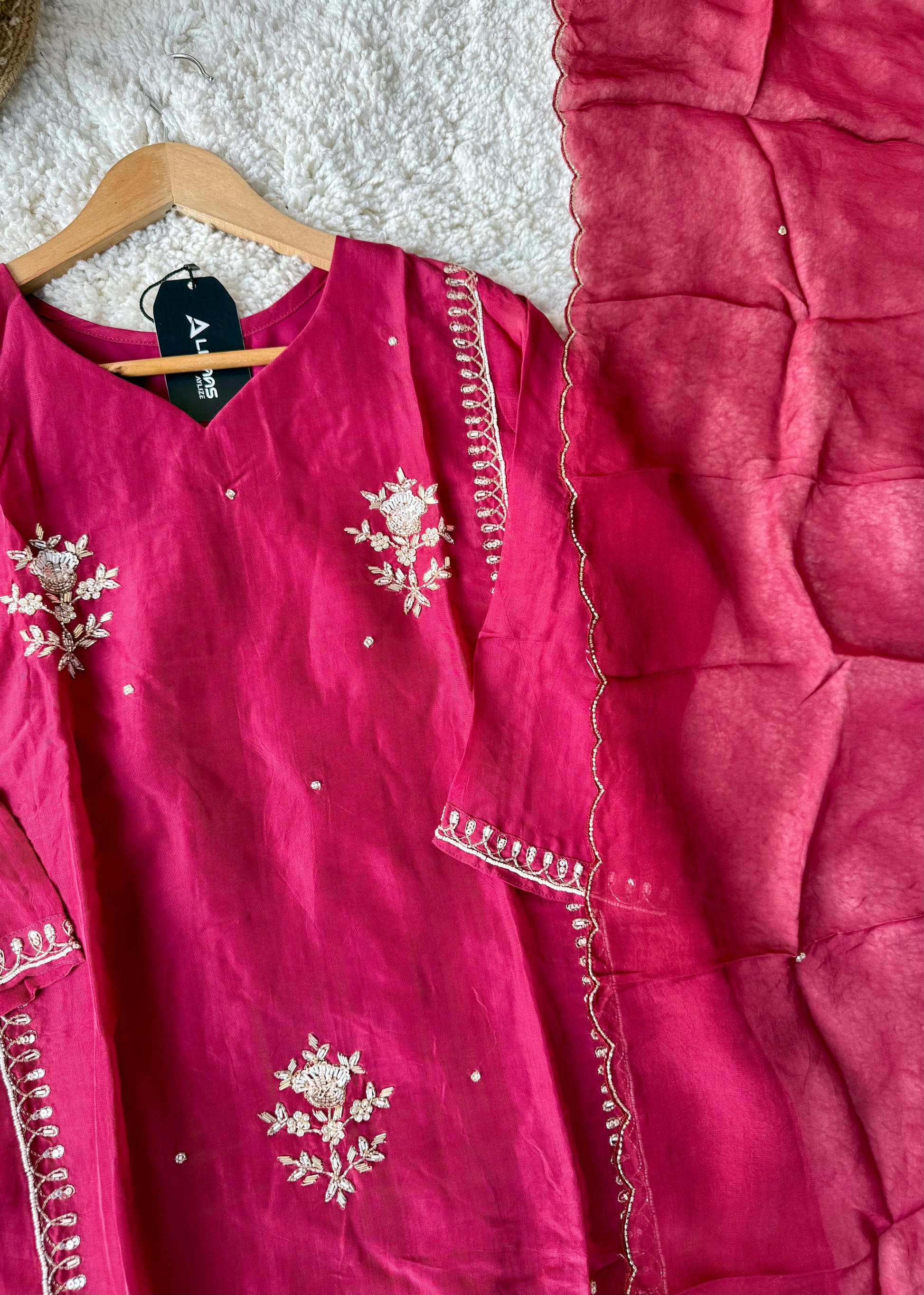 “Ujjwal” Trending Organza Viscose Suit set 🛍️