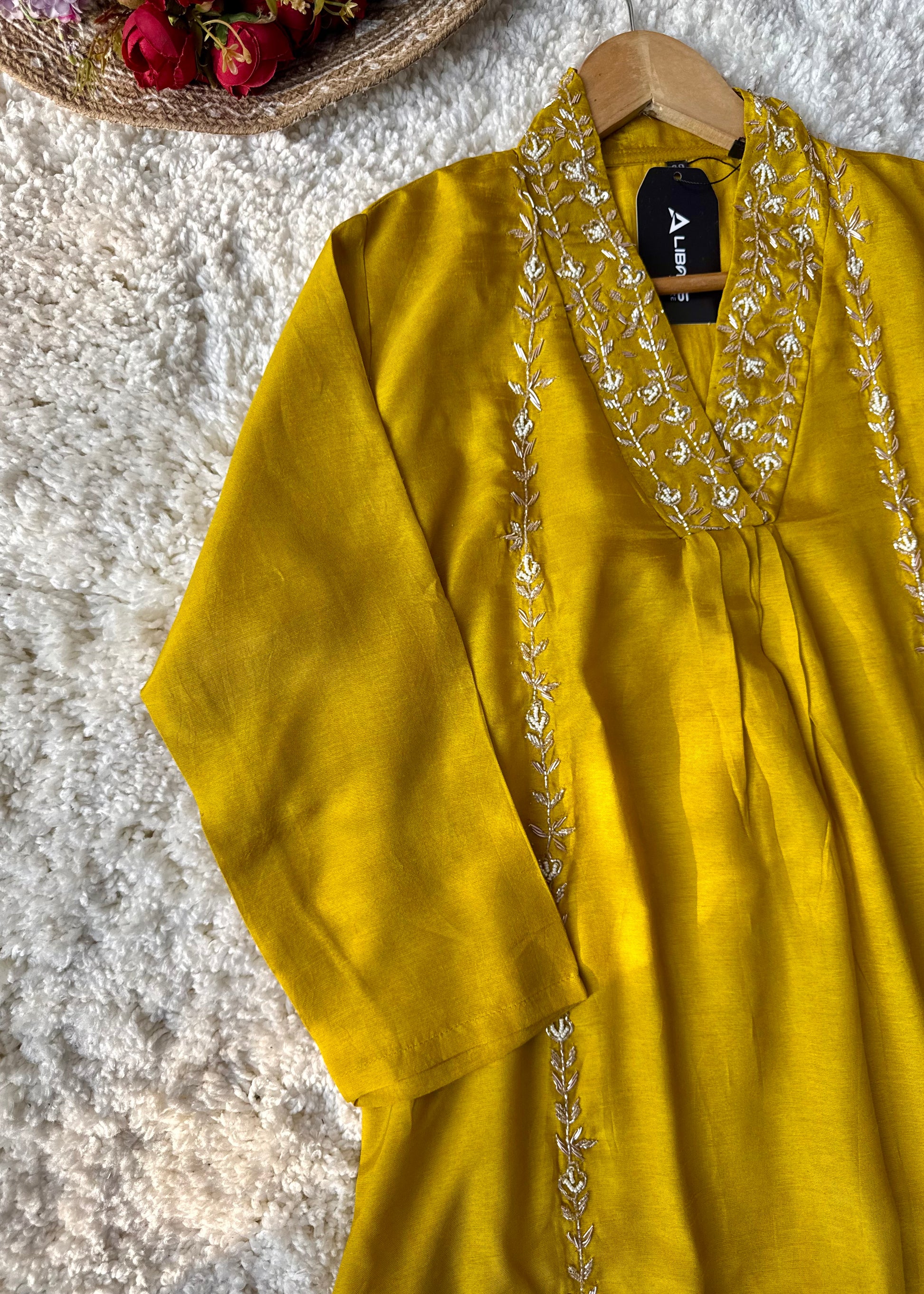 “Eira” Heavy handwork Dola silk A line kurti set 🛍️
