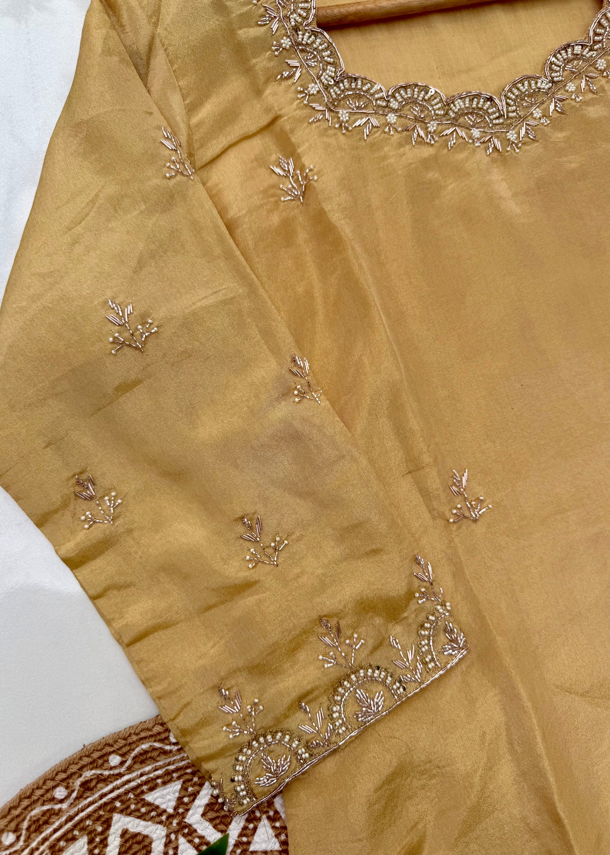 “MAHREEN” Beautiful Tissue silk Handwork Suit Set