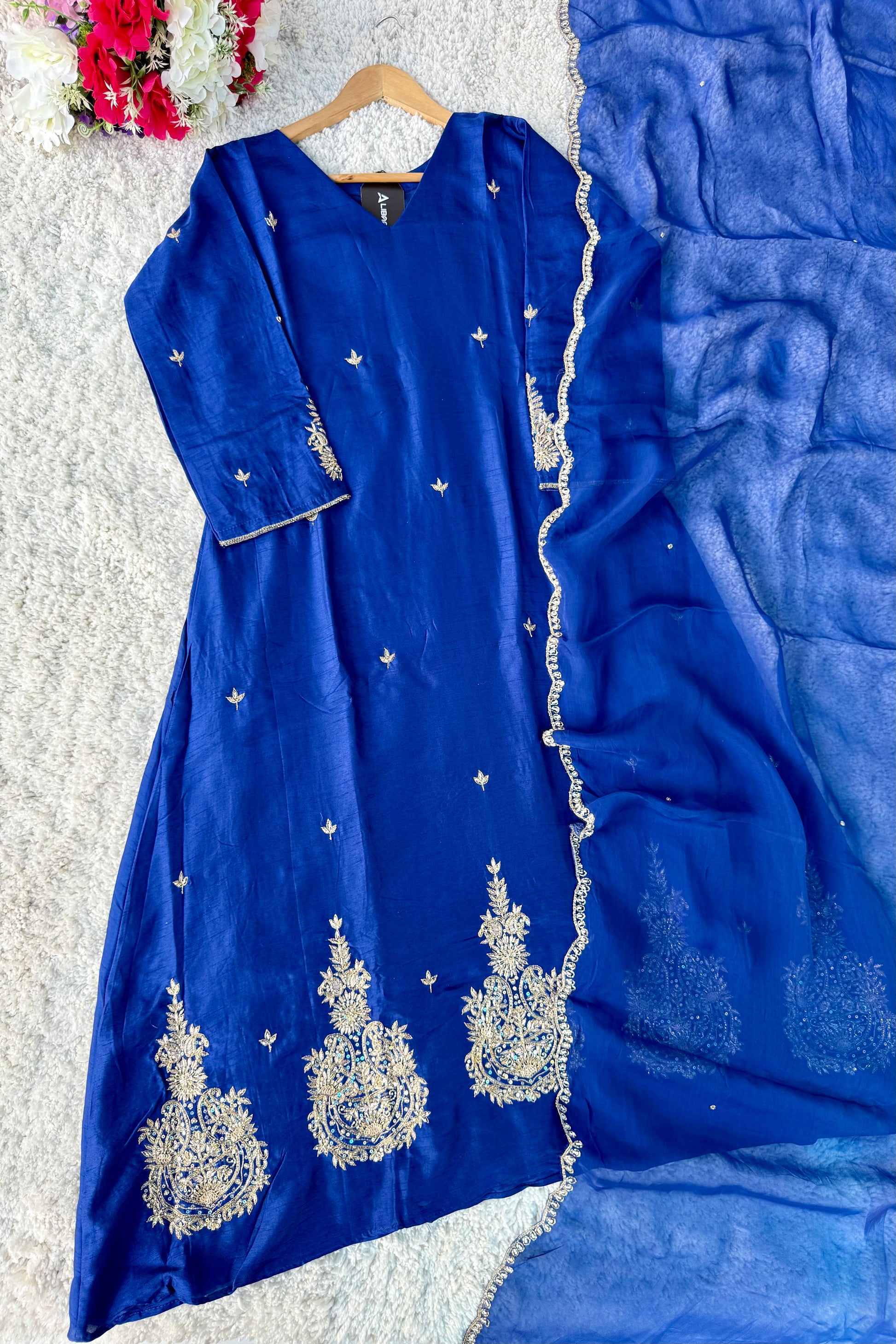 ✨”Aarti– Premium Dola Silk Heavy Anarkali Kurta Set